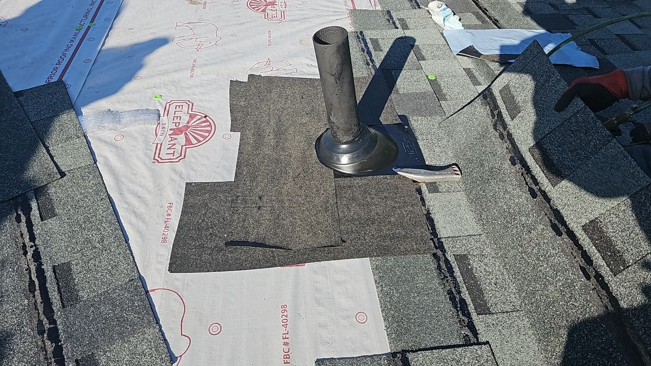 ATLAS PINNACLE COLOR: HEARTHSTONE by Eagle Eye Roofing