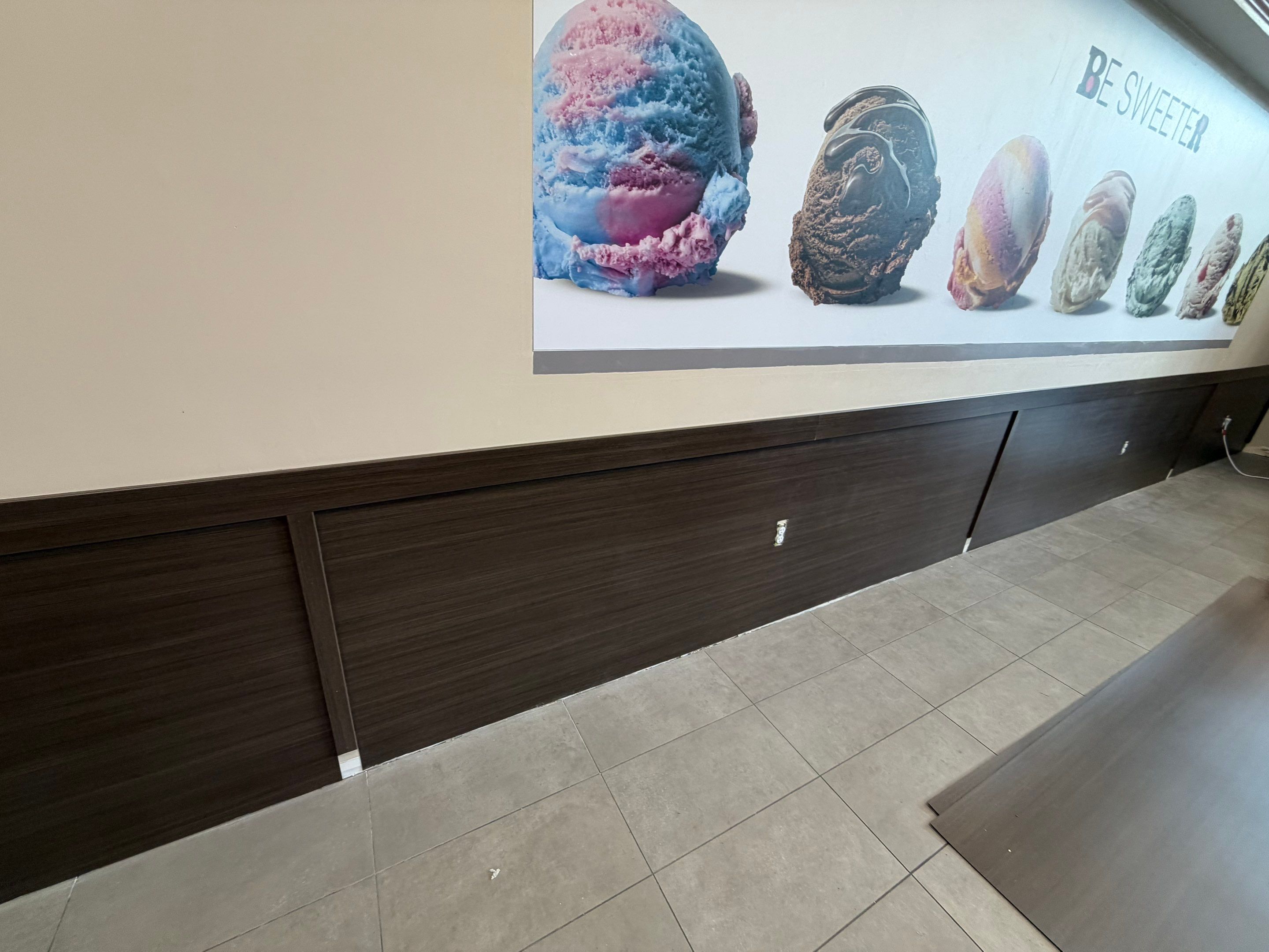 Wainscoting by Handyman State LLC