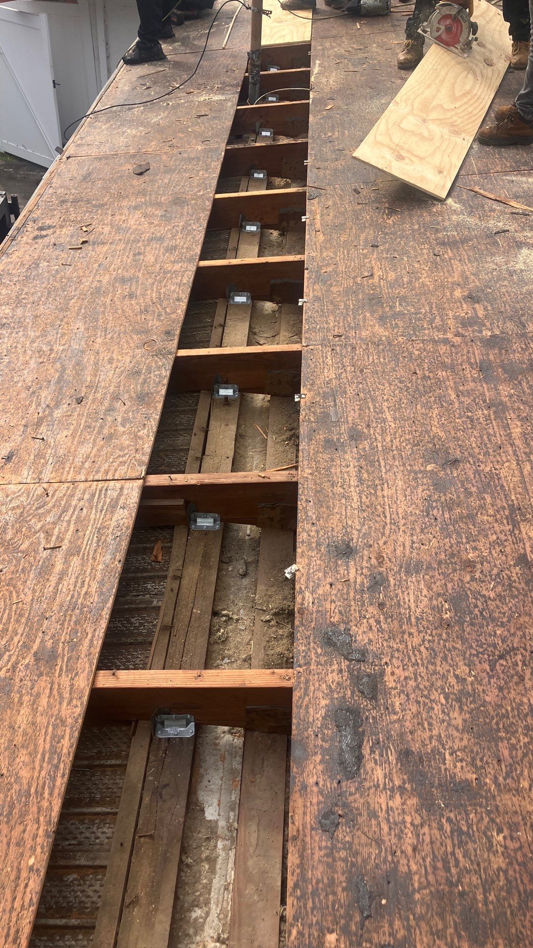 Project in St. Petersburg 33702 by Mitchell Roofing Company LLC