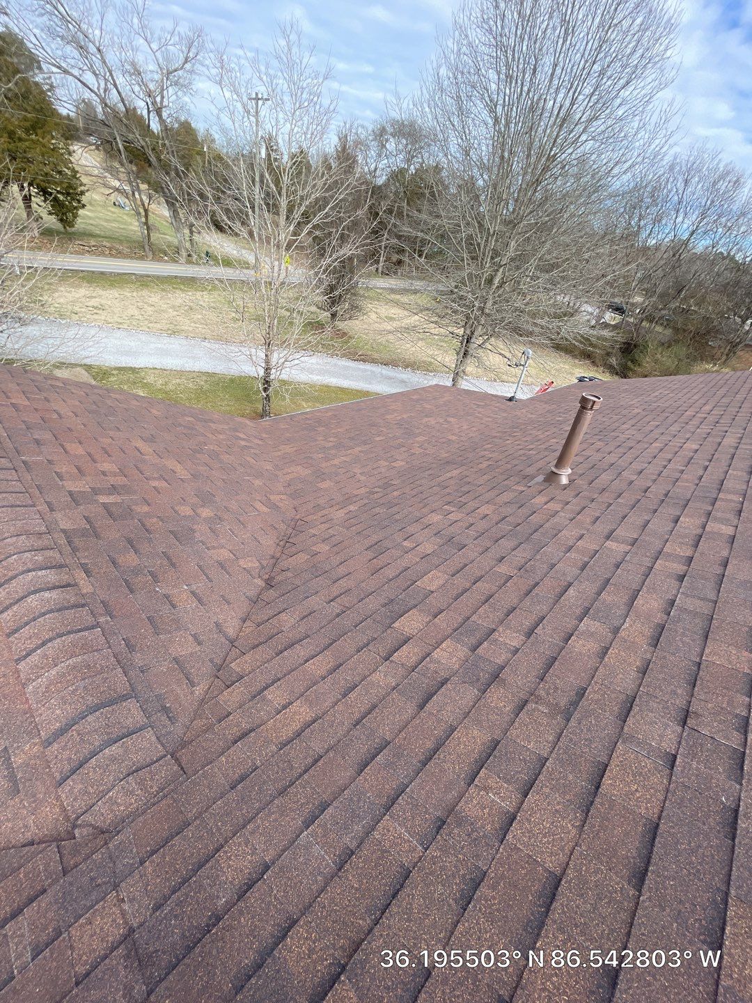 Residential Roofing Installation using Owens Corning Oakridge Roofing System by Undersun Roofing 
