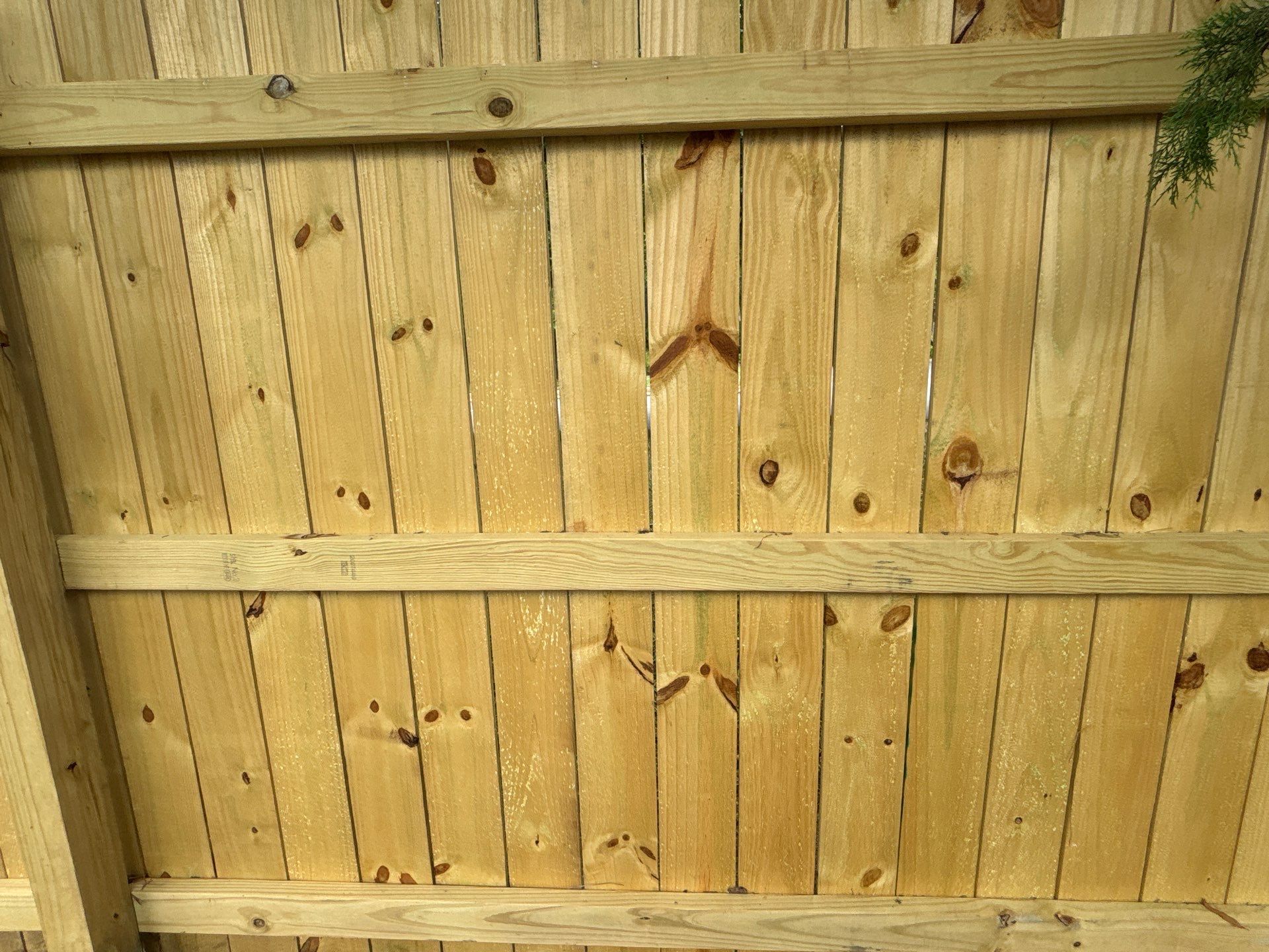 Wood Fence using Wood Sealant by DuraSeal