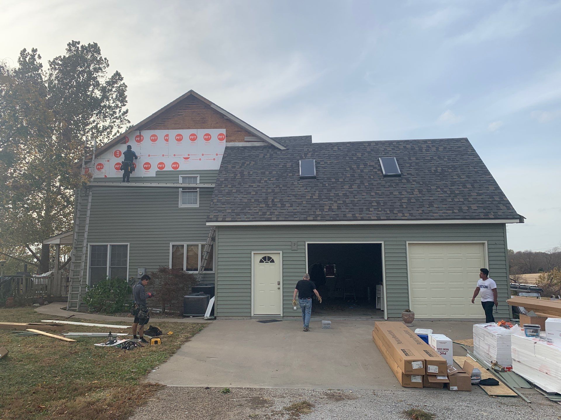 Comprehensive Residential Roof and Siding Replacement in Smithville Missouri by EEC Windows, Siding & Roofing