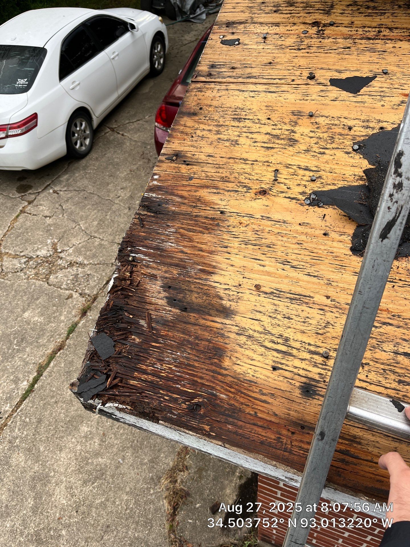 GAF Timberline HDZ Roof Replacement on Brick Home in Hot Springs by Temple Roofing and Exteriors