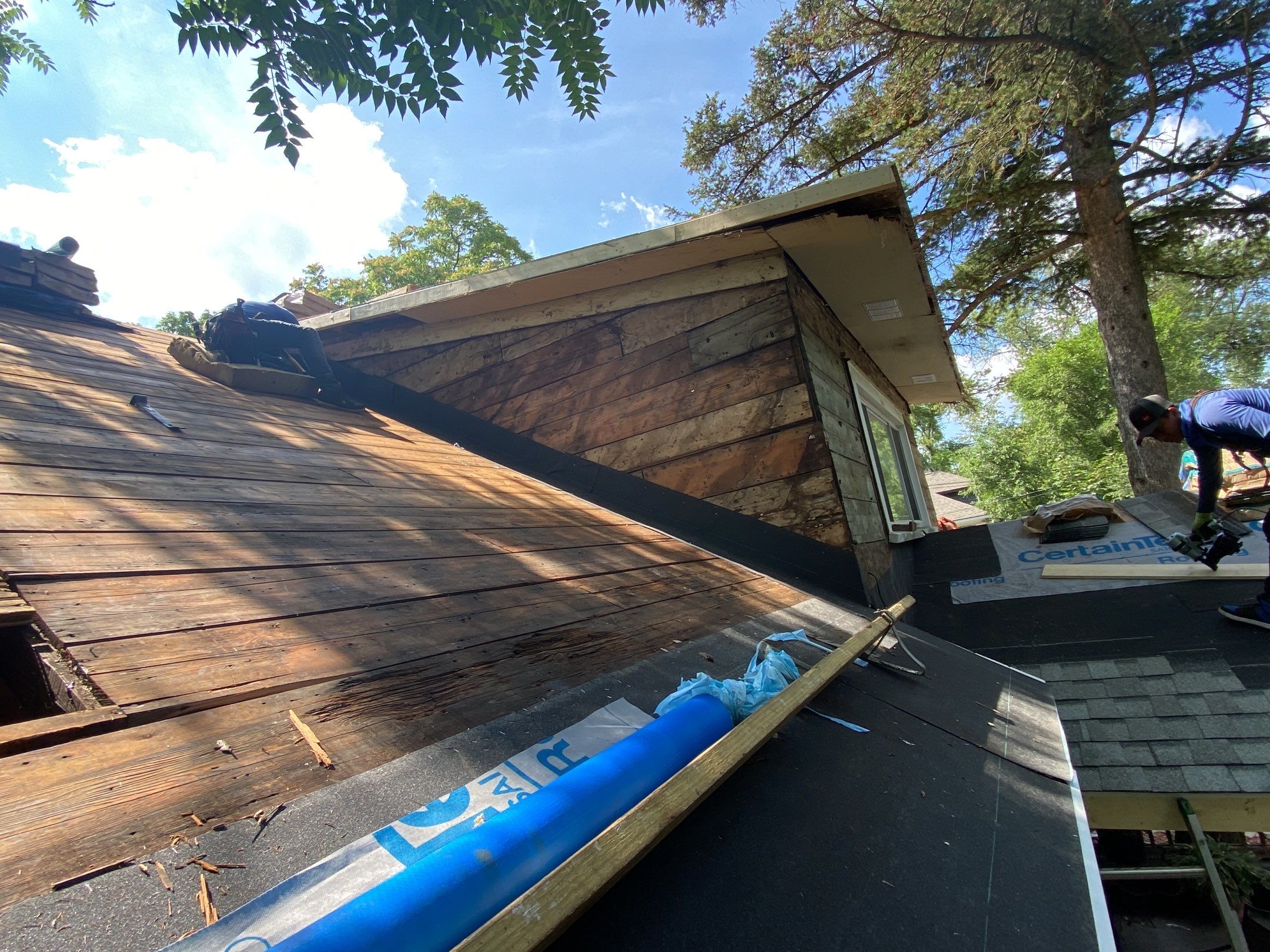 Roof Replacement using CertainTeed Landmark by 180 Contractors