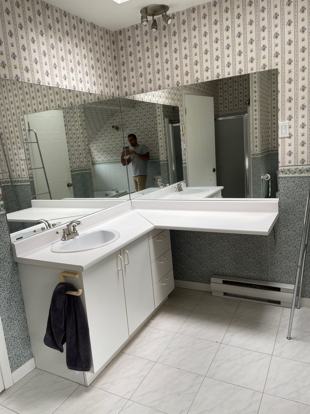 Full house reno by Eco-Nature Construction Inc.