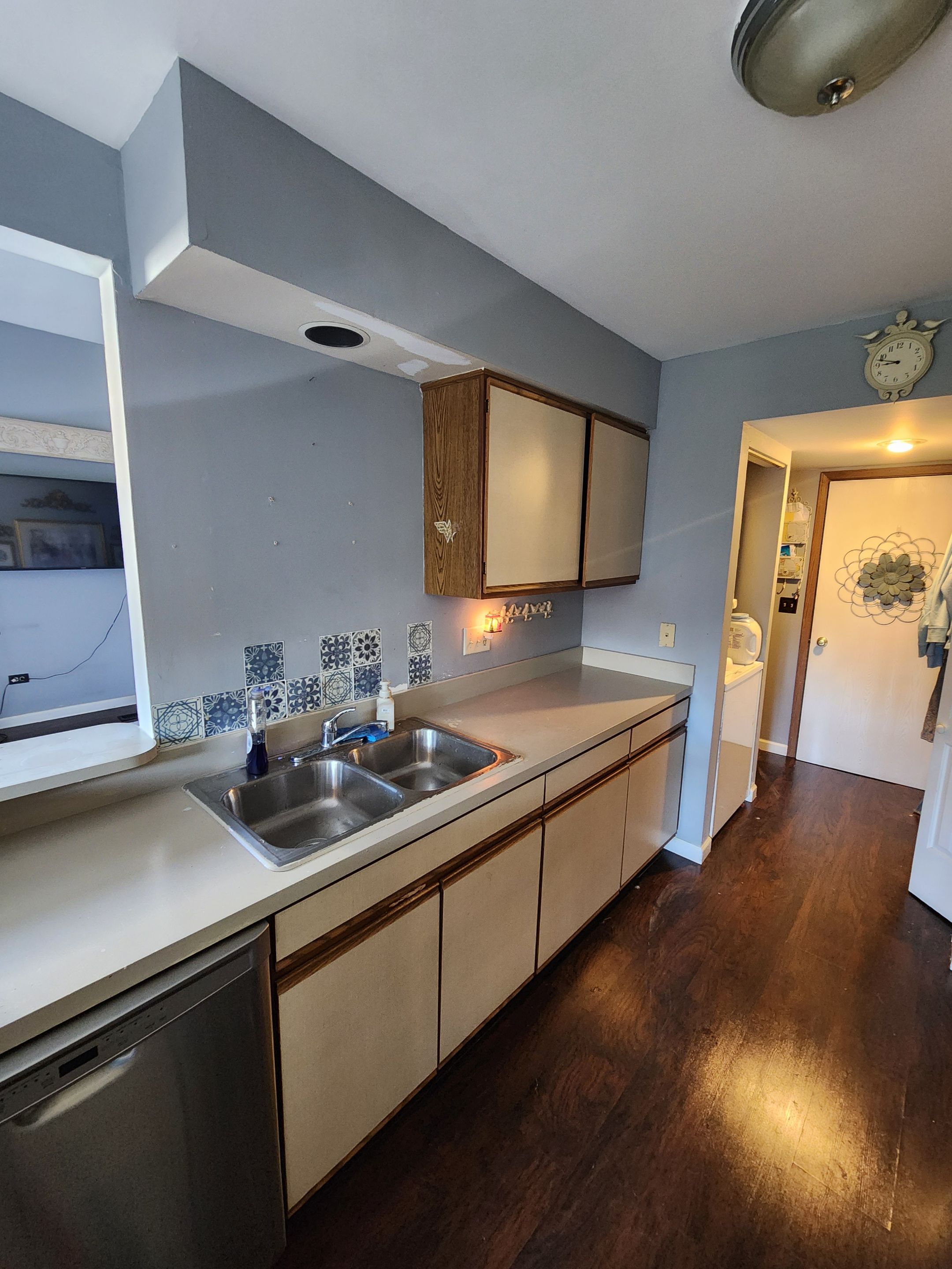 Dated Kitchen Transformation by Snap Home Solutions