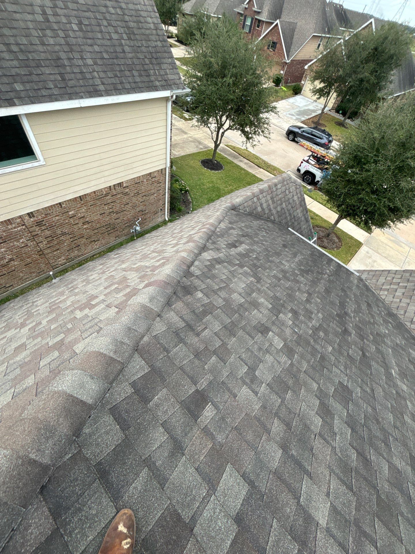 Hail Damage using Owen's Corning Duration (Lifetime) Shingles by Roof Repair Company