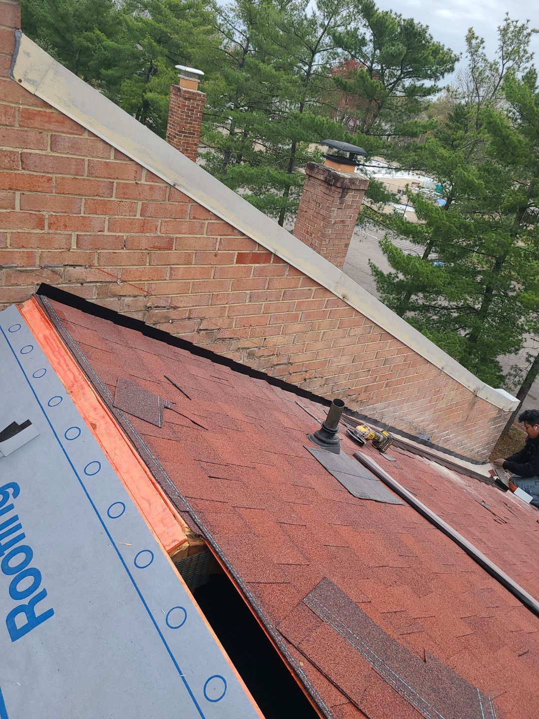 Springfield: Residential Roof Replacement with CertainTeed Landmark Pro in Max Def Red Oak by RM Banning, Inc.