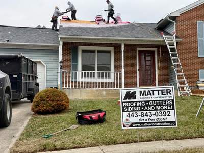 Residential Roofing Installation using Owens Corning TruDefinition Duration