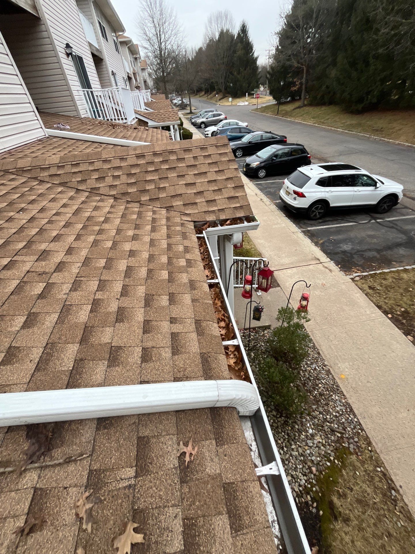Gutter Cleaning in Branchburg, NJ by Clearview Washing