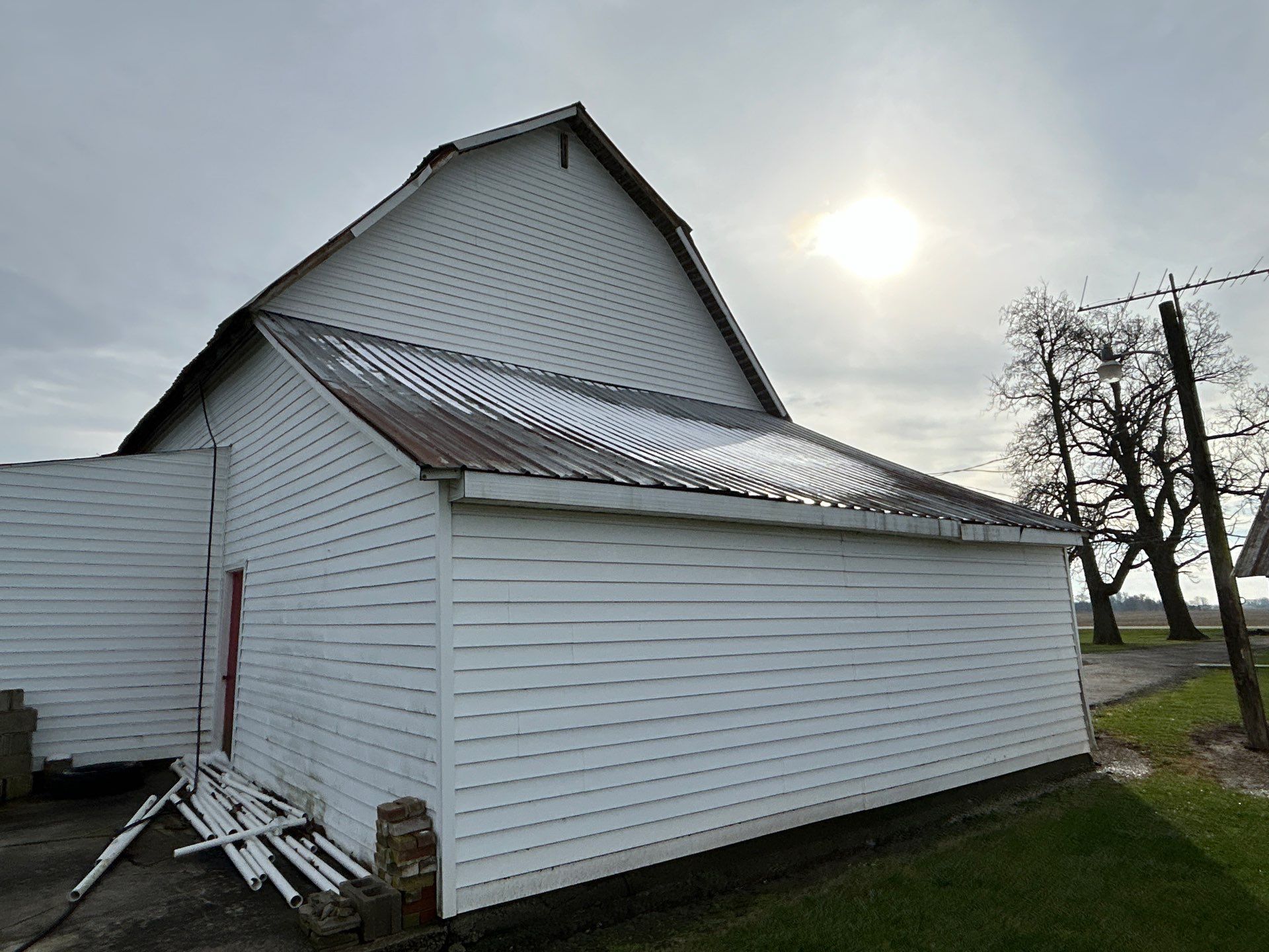 Commercial Roofing Installation using Perfromance Panel Metal - Black by RoofX 