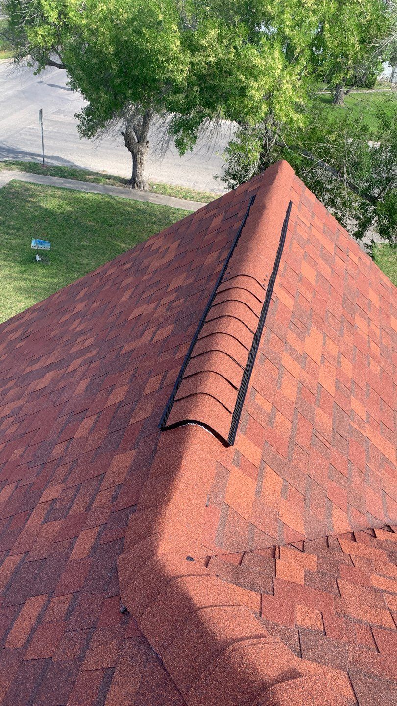 Sinton ShowStopper by Bayfront Roofing and Construction
