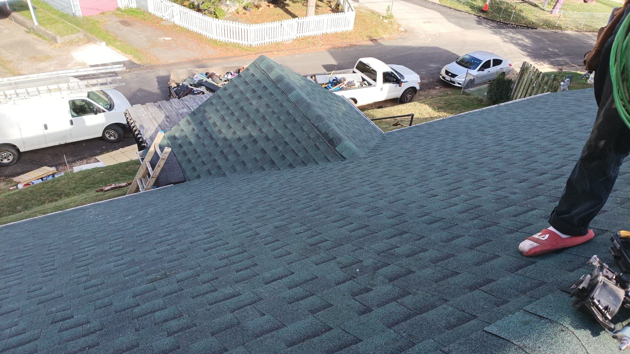 Residential Roofing Installation using GAF Timberline HDZ Hunter Green by Rainstoppers Roofing