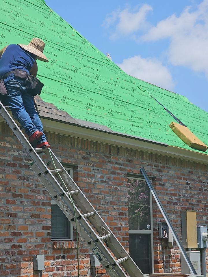 Storm Master Shake Weathered Wood with High profile Ridge Cap by Top Team Roofing & Construction