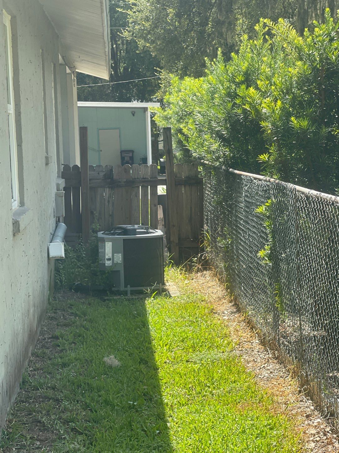 Palmetto, FL 6ft. Tall White Vinyl Privacy Fence  by Asap fence and gates, LLC