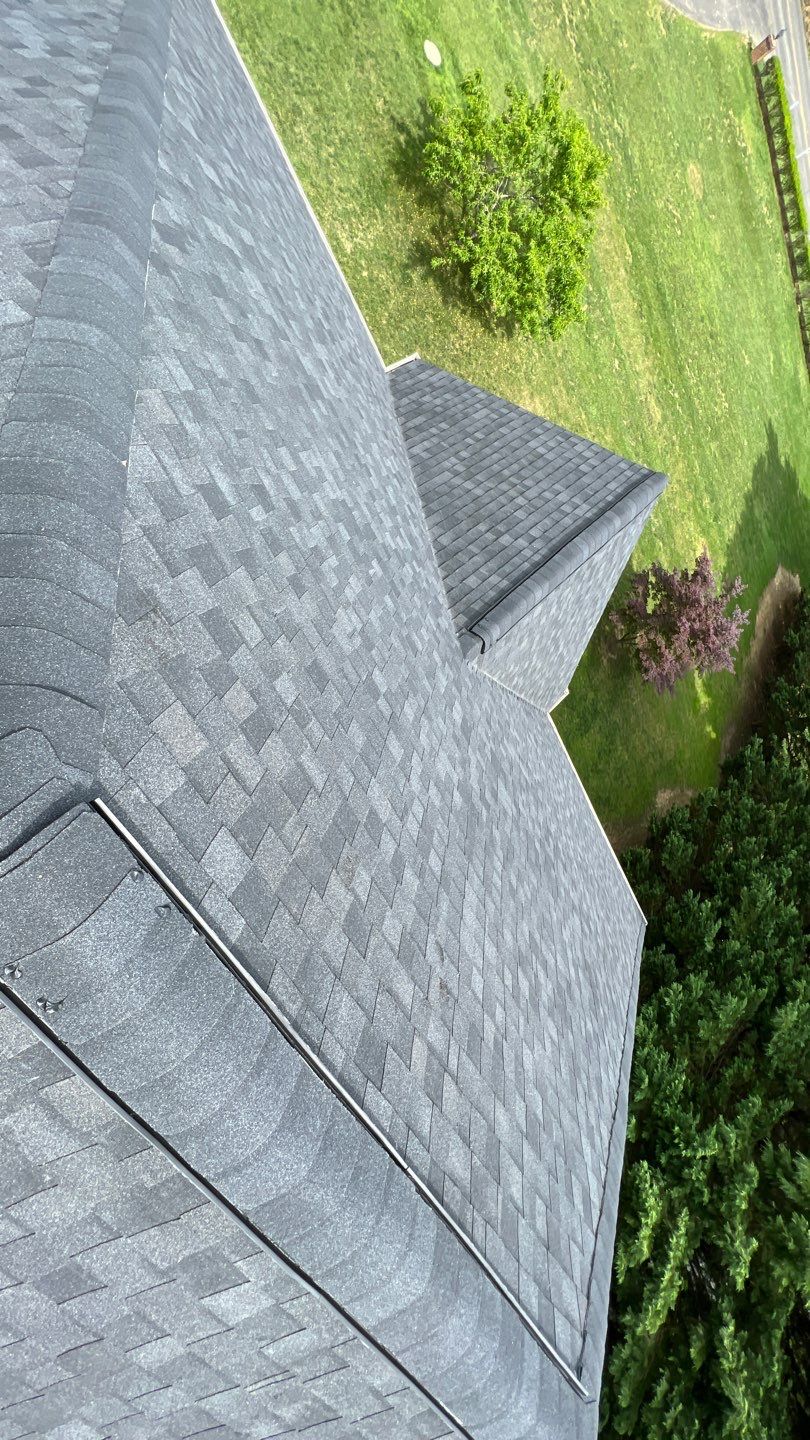 Clifton - CertainTeed Landmark Charcoal Black by RM Banning, Inc.