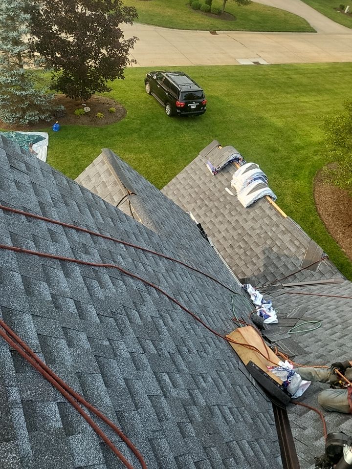 GAF Timberland Color: Pewter Gray by Eagle Eye Roofing