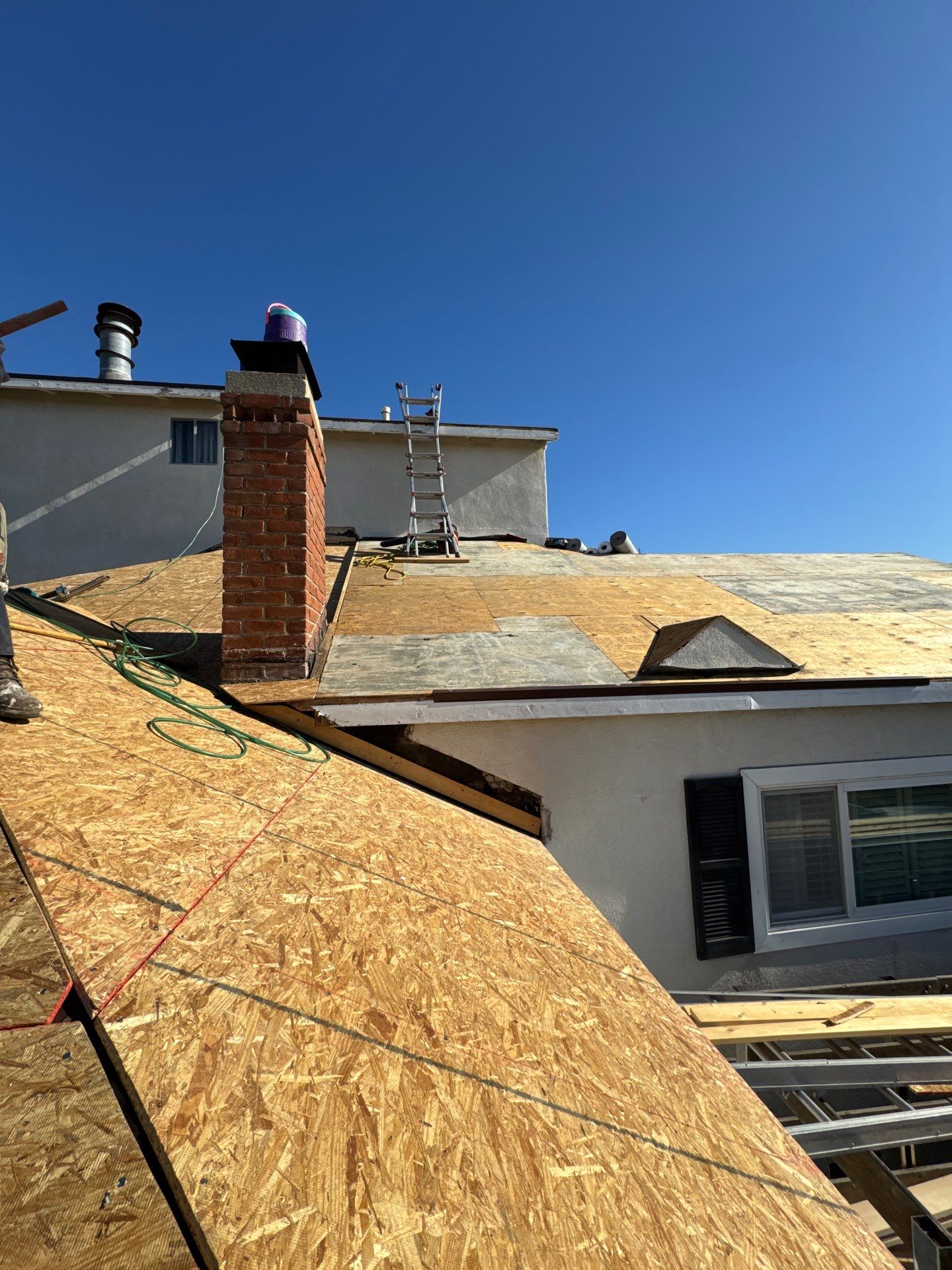 Residential Roofing Installation using Owens Corning Duration Cool Shingles by Hull Brothers Roofing