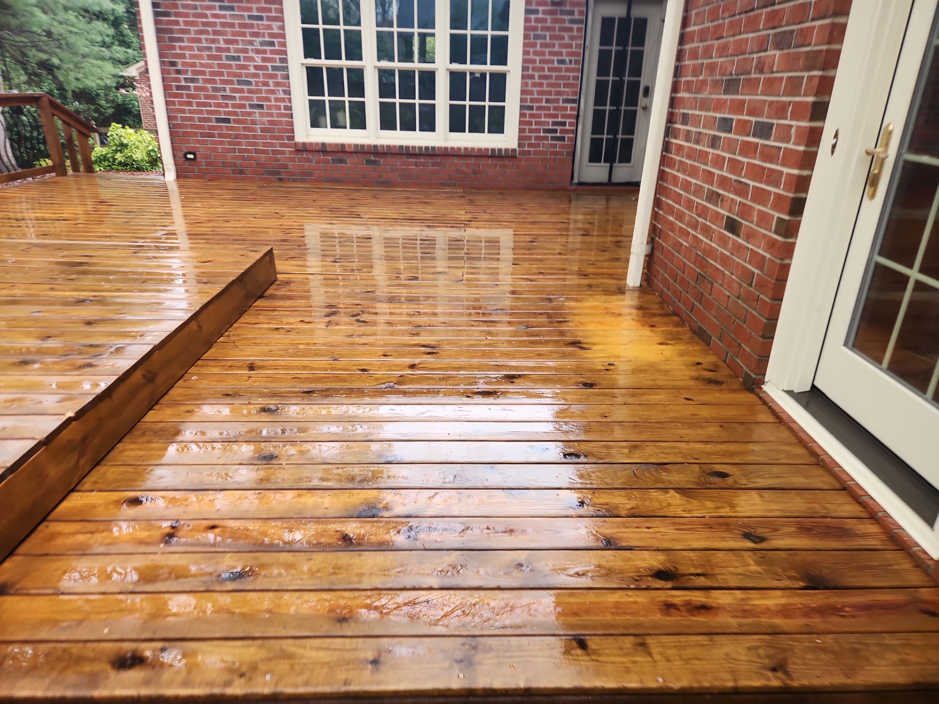 Weathered Deck using AcryFin by DuraSeal