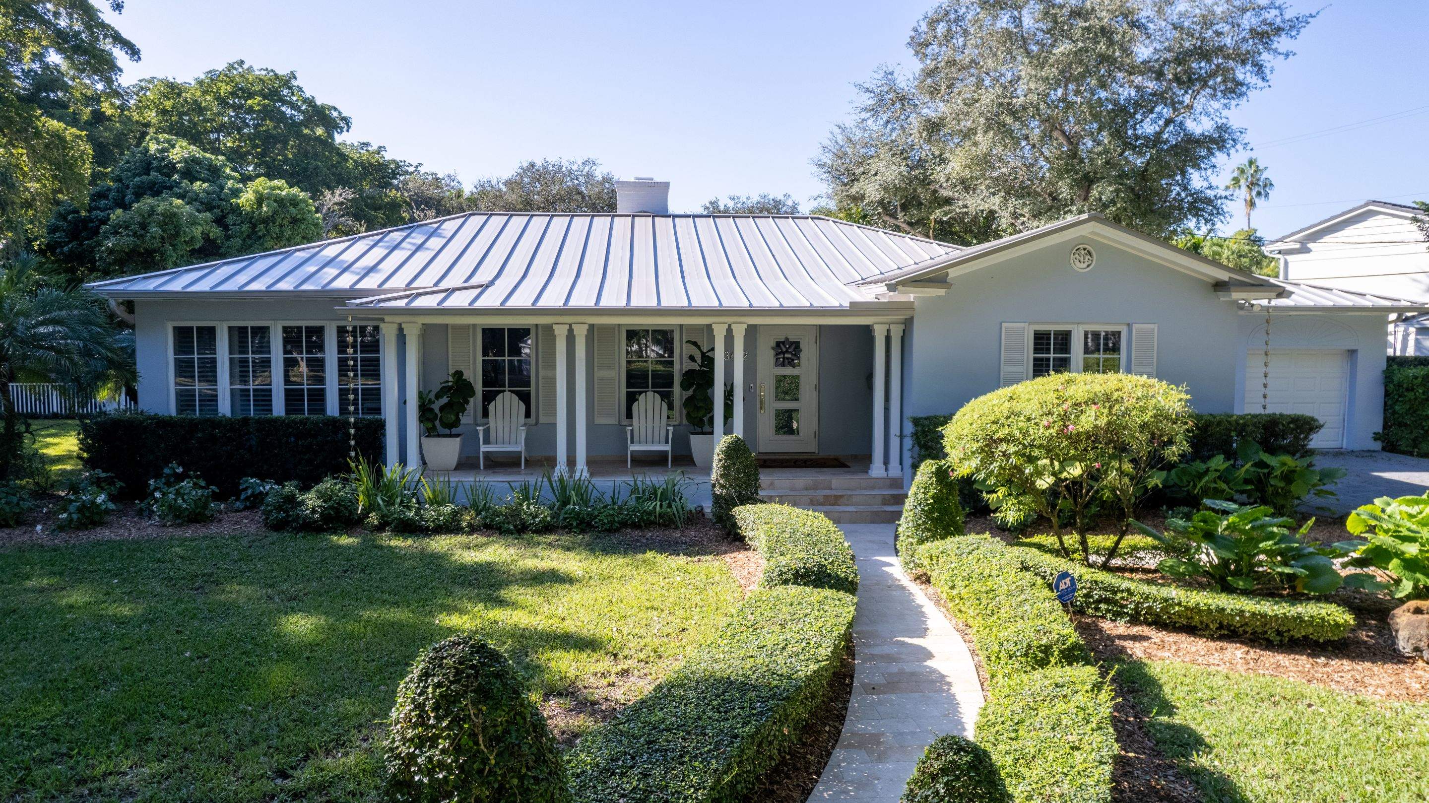 Metal Roof - Galvalume - Ash Gray by Istueta Roofing