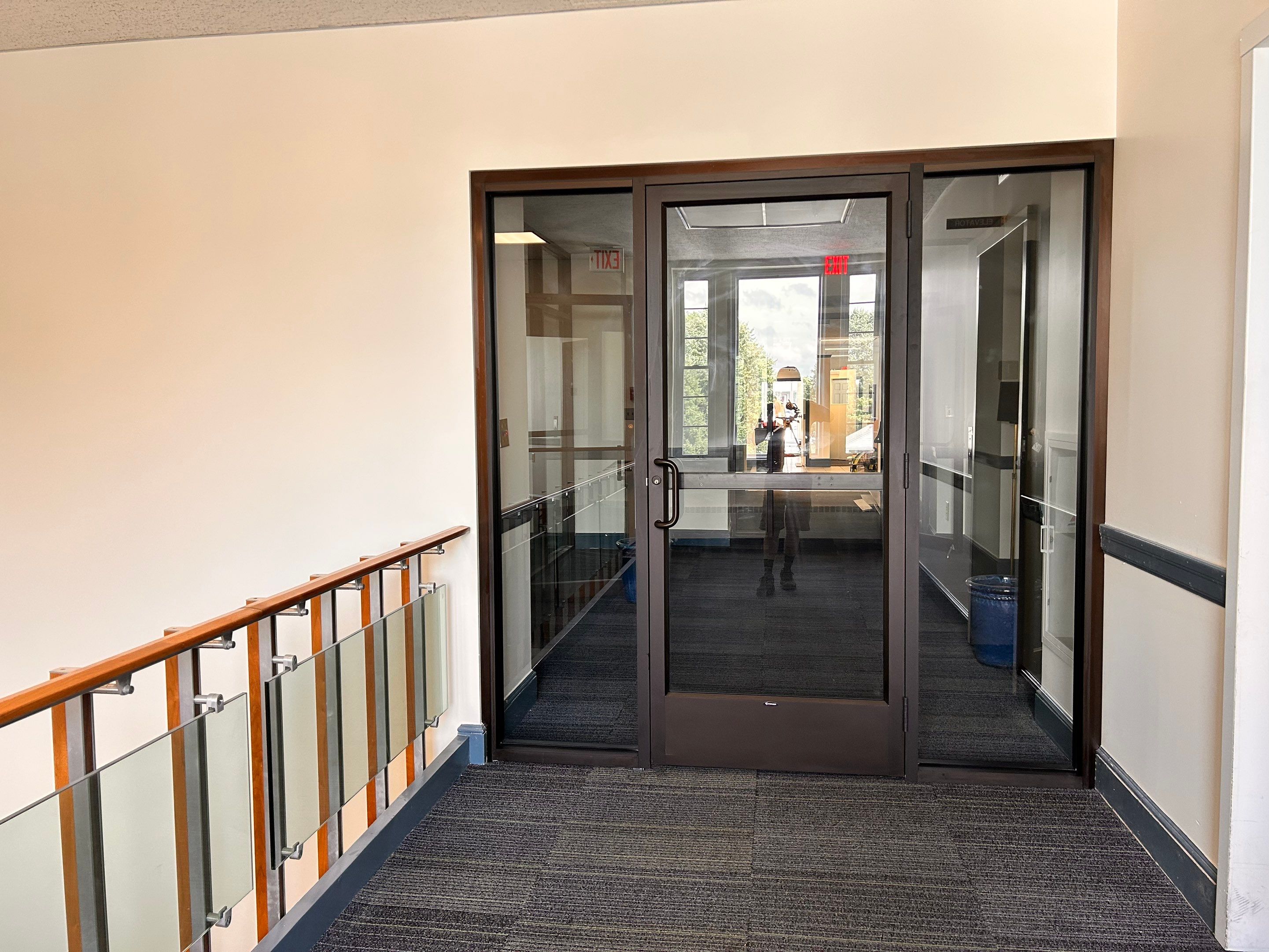 Commercial Door & Storefront using Kawneer 190 Narrow Stile Doors by Cheshire Glass Company
