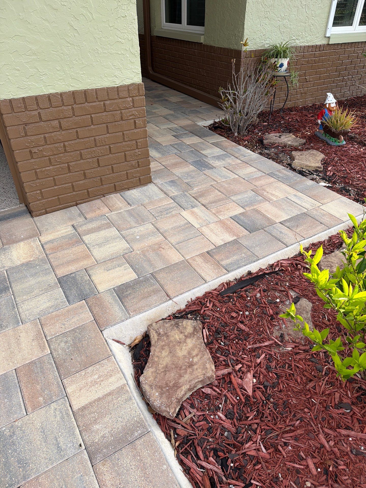 Paver Driveway and Patio Sealing in Sun City Center by Supreme Paver Experts