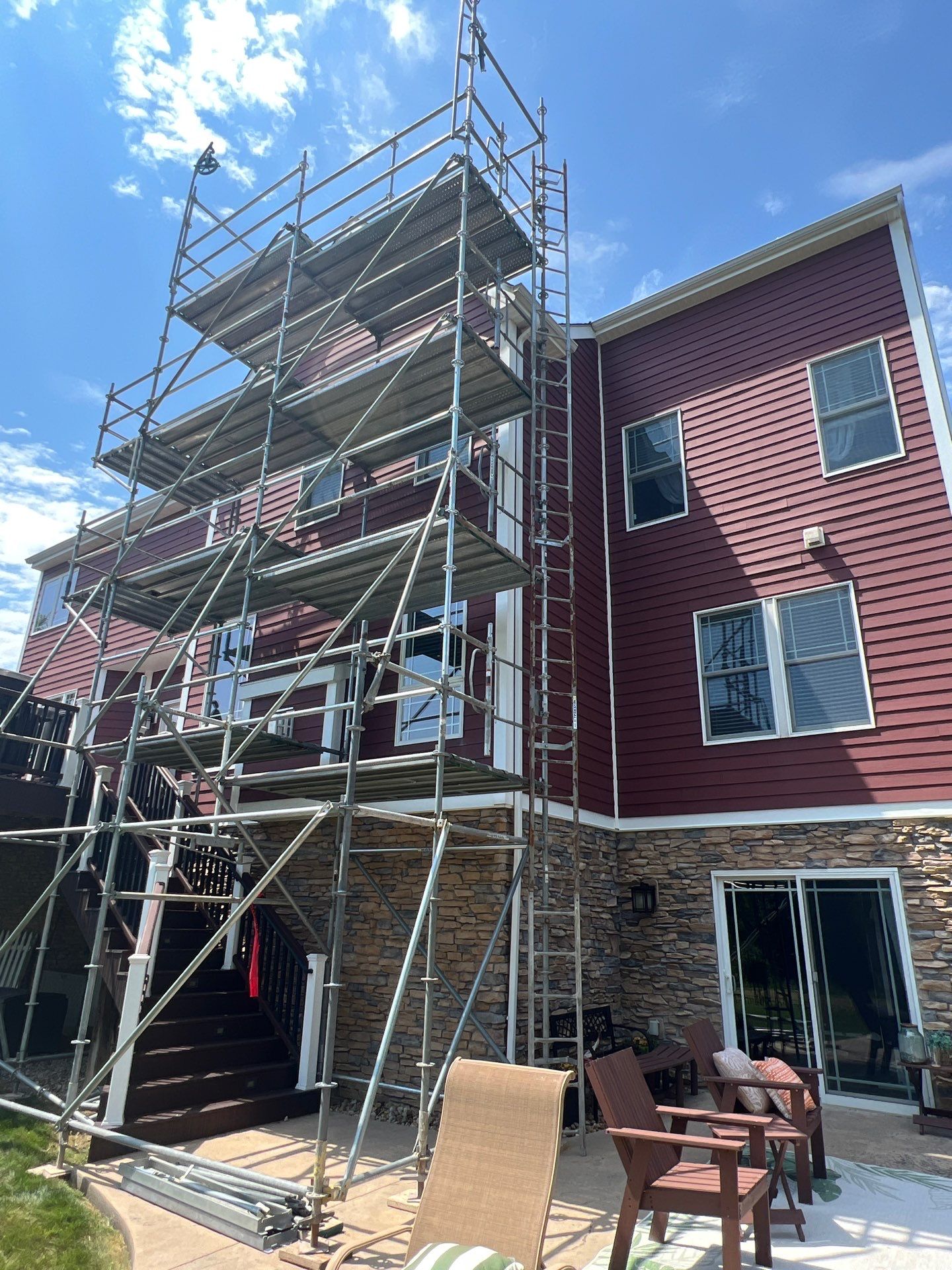 Countrylane Red James Hardie Siding Replacement in Franklin Park by Knockout Home Solutions