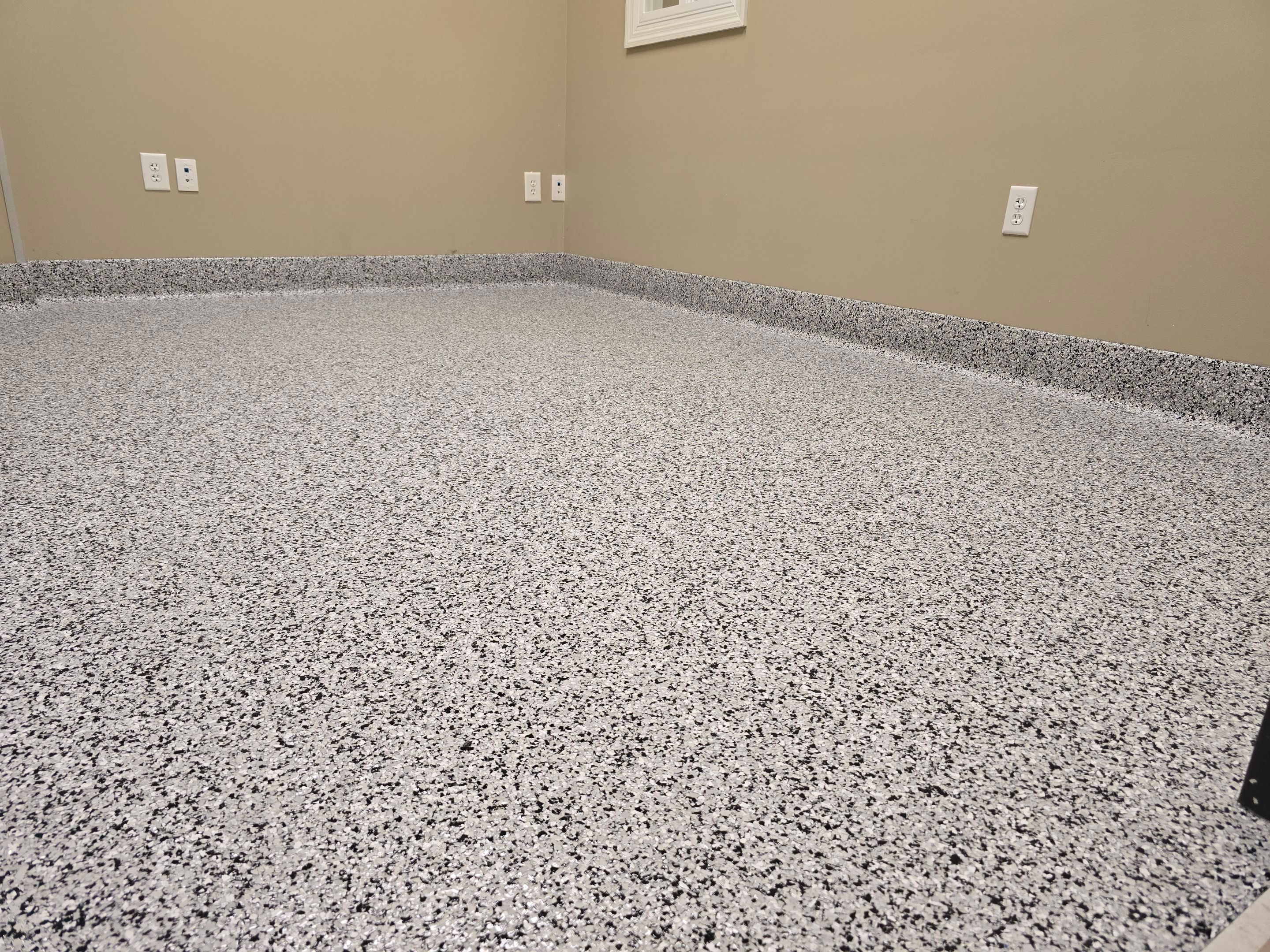 Floor Completed Using Houndstooth by Elite Floor Solutions