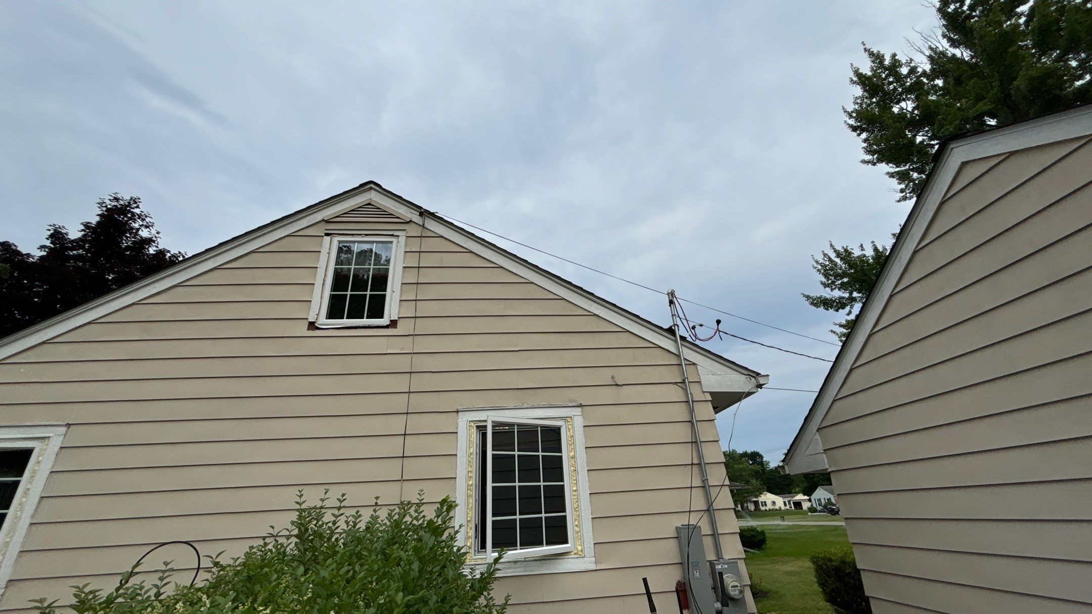 Siding Replacement using Alside Odyssey D4" by 180 Contractors