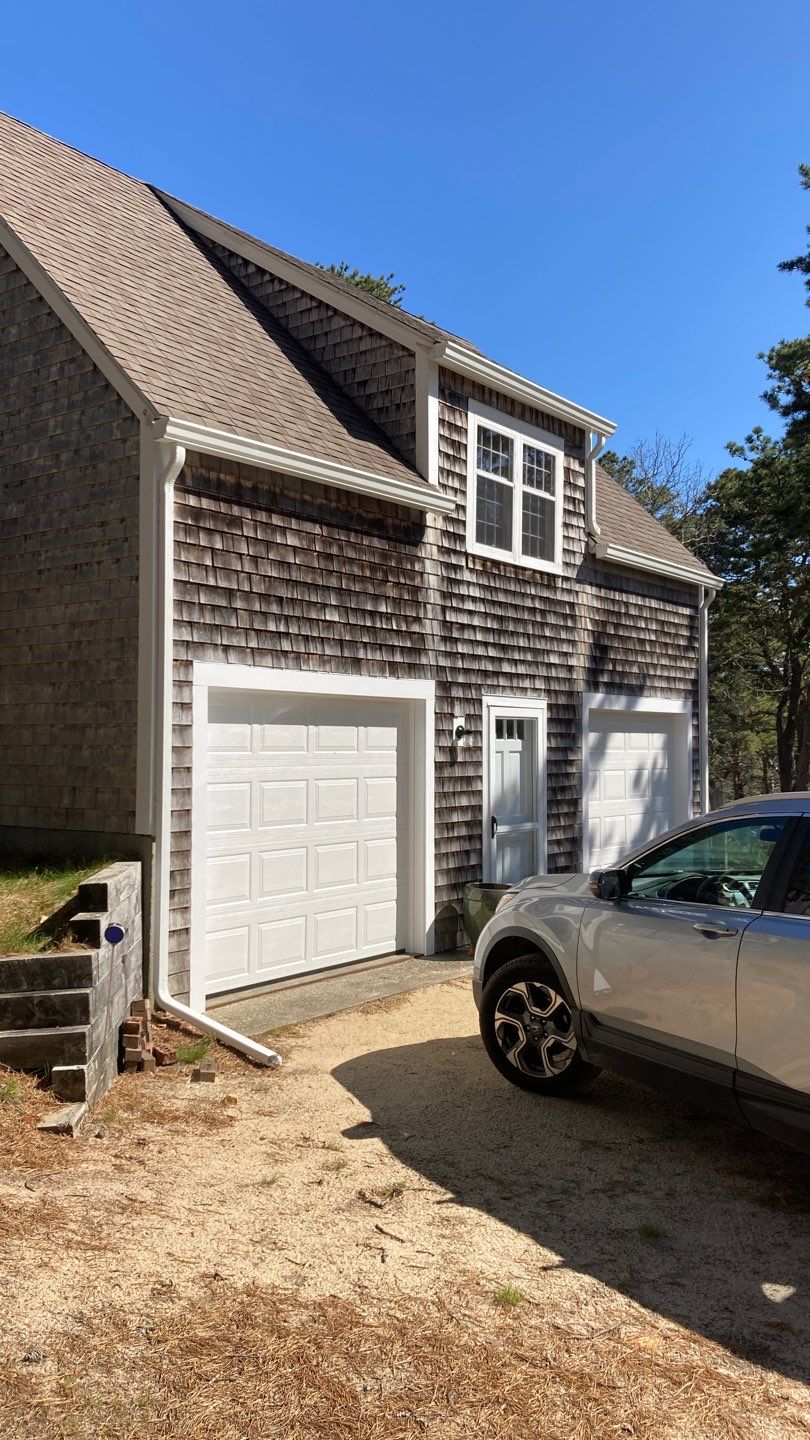 Gutter Installation using 6" Duo Pro K-Style Aluminum Gutter on a Vinyl Wedge Buildout by Gutter Pro Enterprises