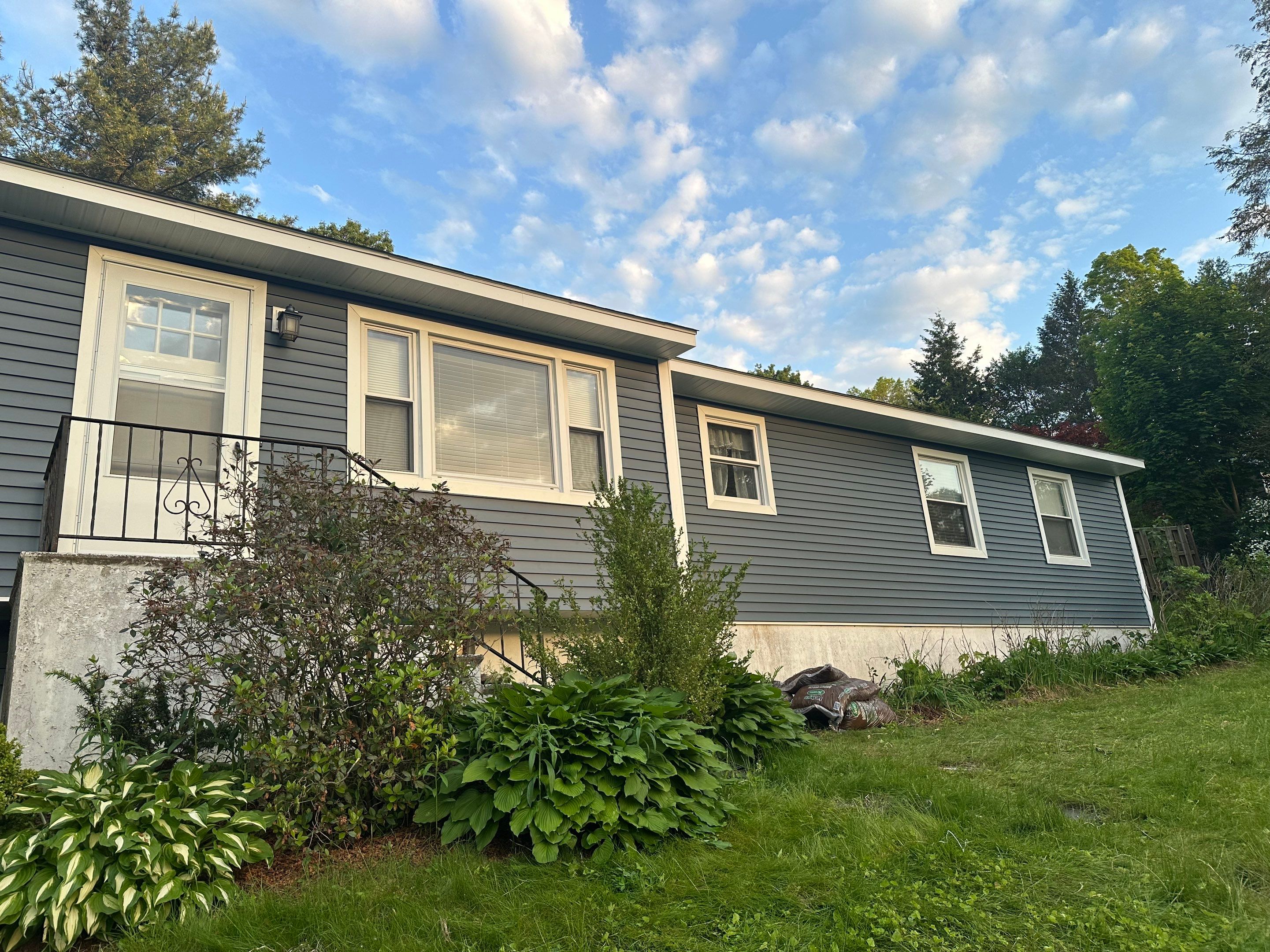 Roof & Siding by JLP PRO SERVICES LLC