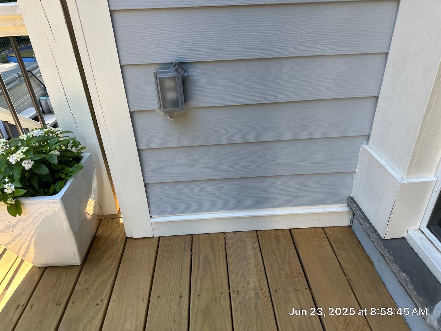 Wood Deck using Wood Sealant by DuraSeal