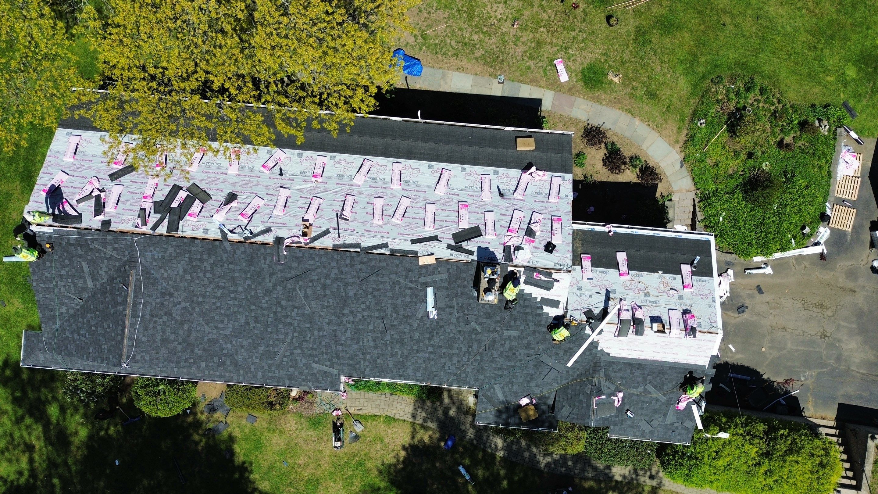 Owens Corning Duration: Onyx Black in Burlington, Connecticut by Golden Shield Roofing