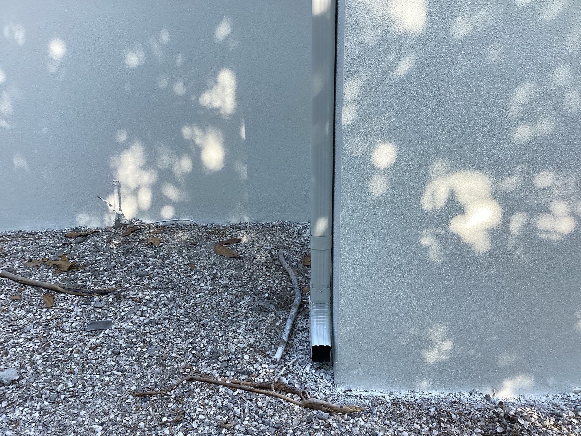 6 Inch Seamless Gutters using bronze gutters in Sarasota FL by Gutter Professors