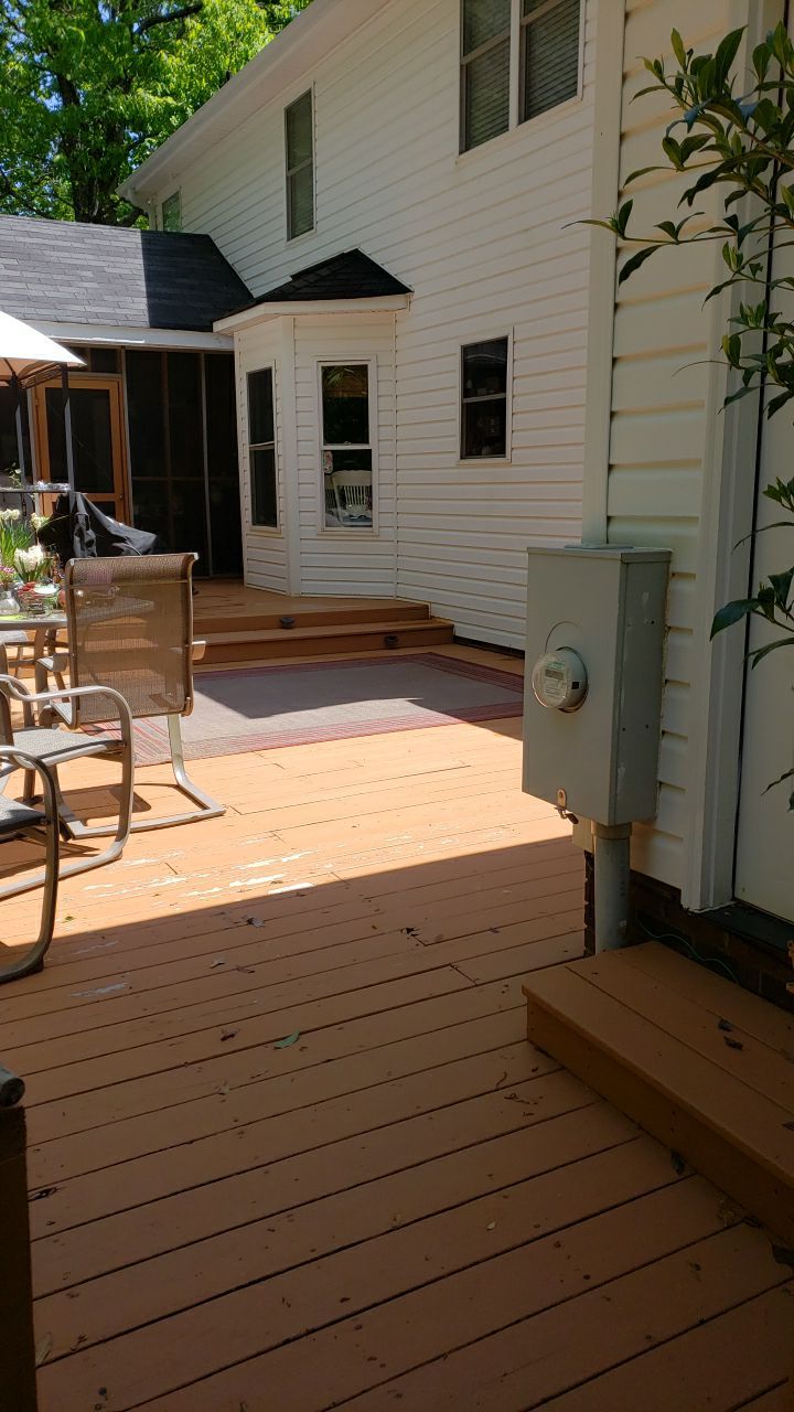 House Wash using cleaner by Power Wash Masters LLC