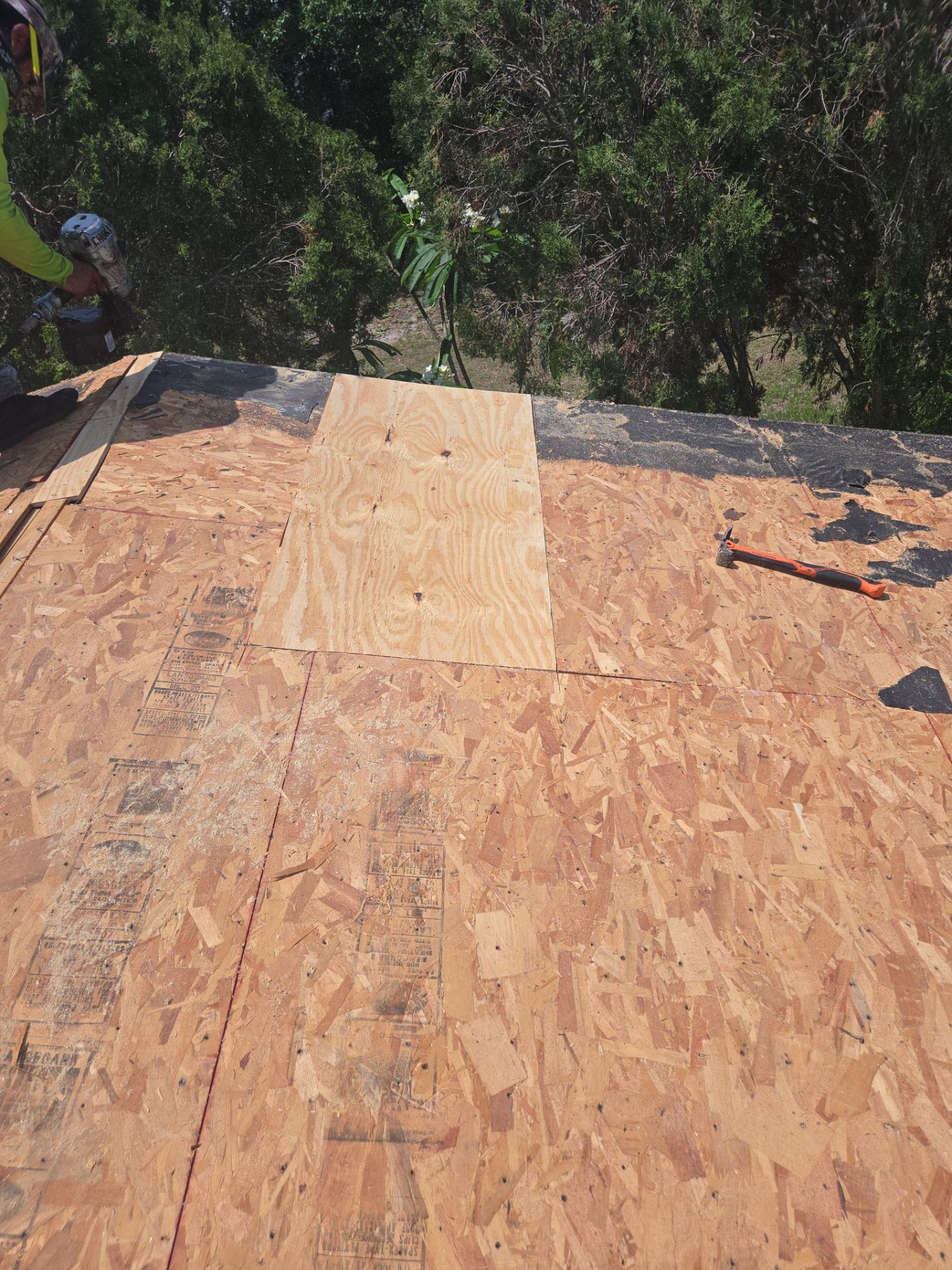 Project in Largo 33770 by Mitchell Roofing Company LLC 