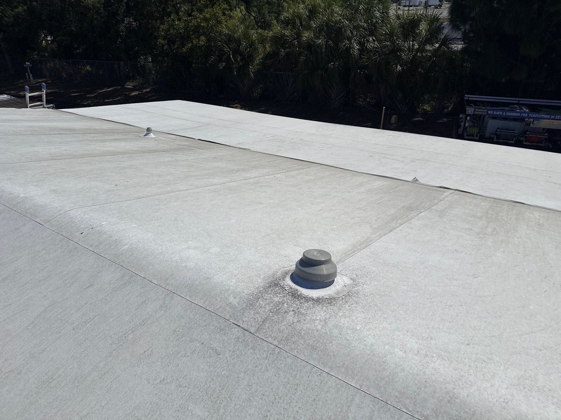 Mobile Home Soft Wash & TPO Roof Cleaning in Plaza Estates – Bradenton, FL by Sunshine AquaWash
