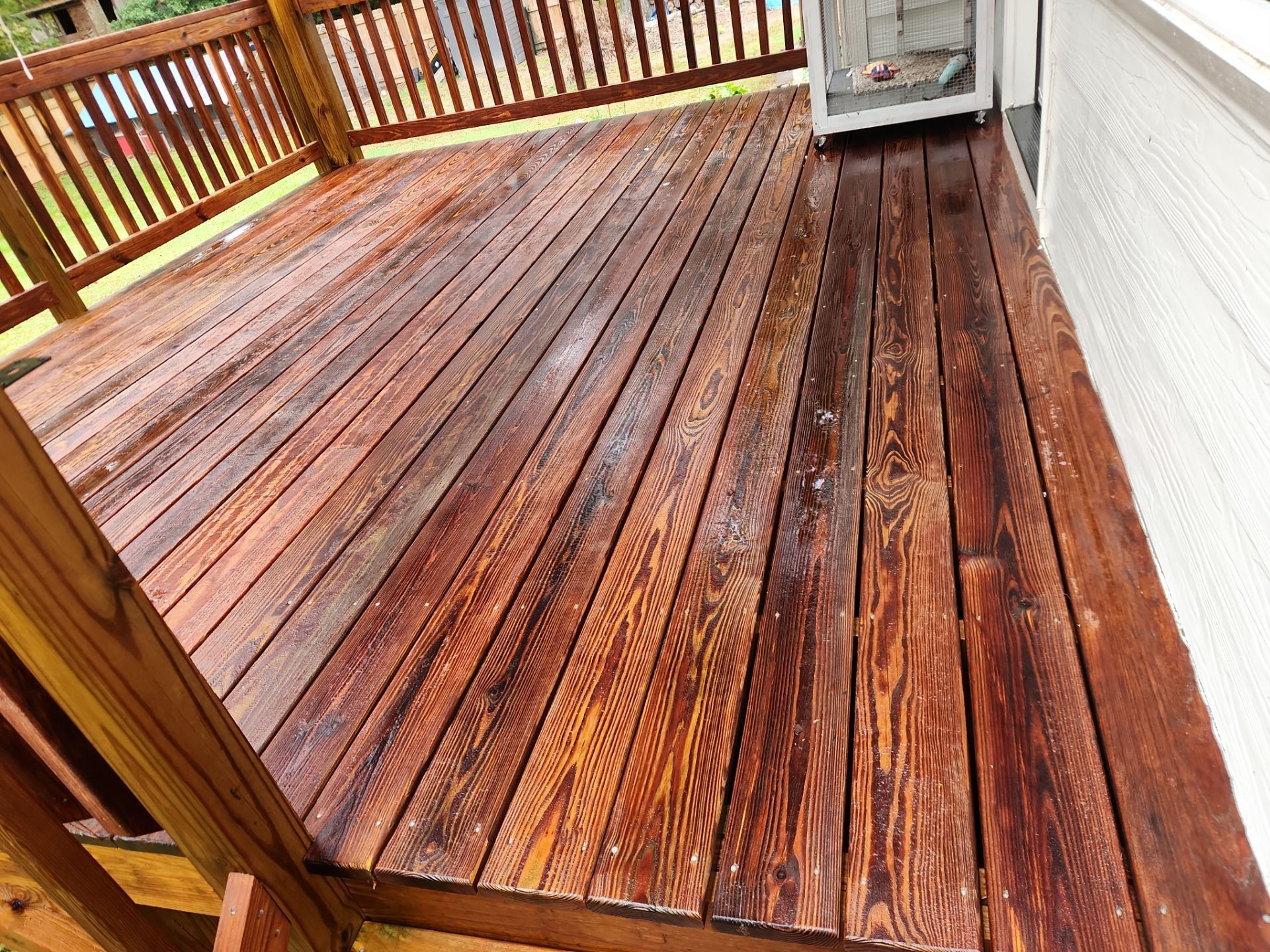 Wood Deck using Wood Sealant by DuraSeal