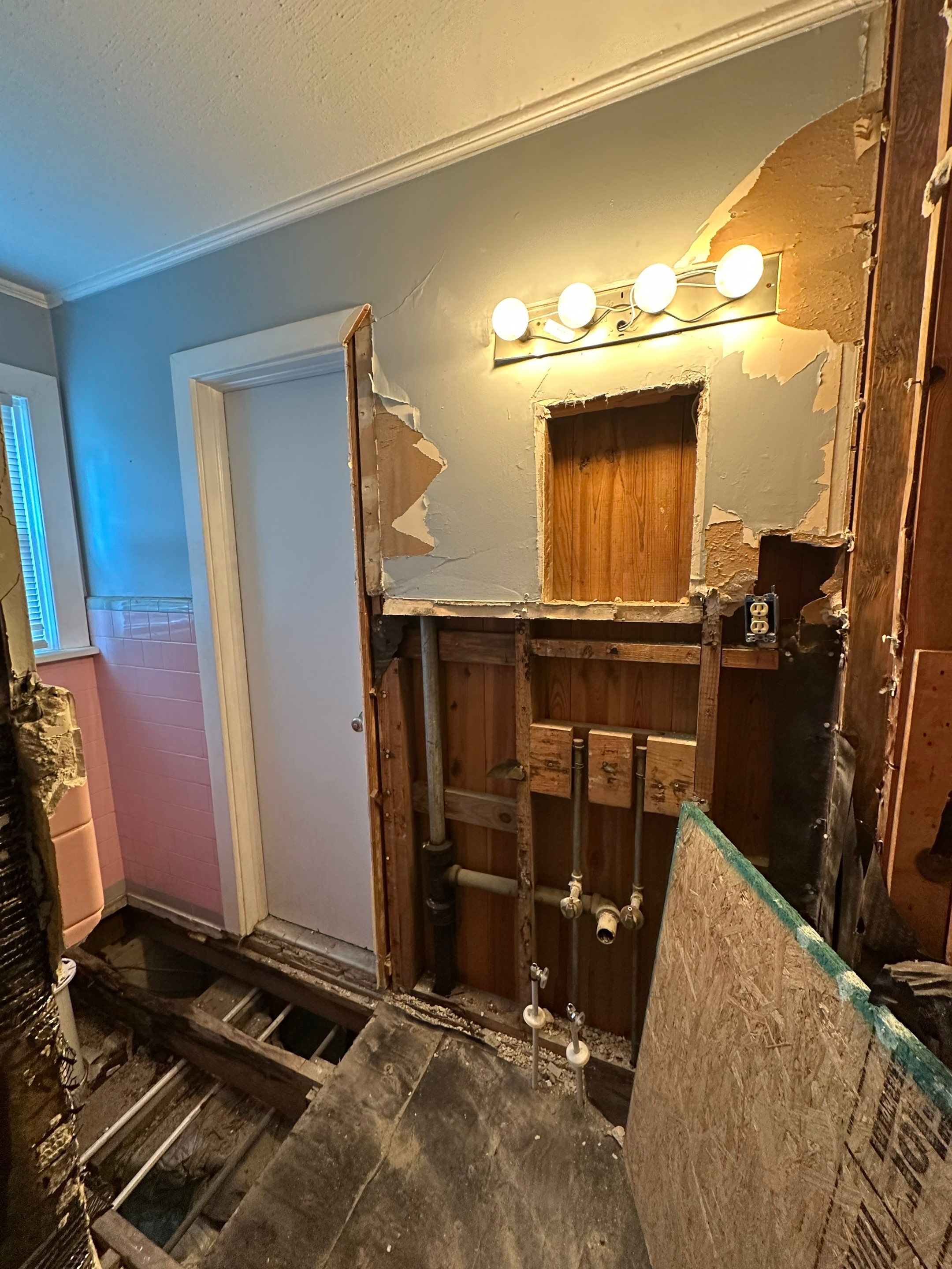 2460 Hull Rd Bathroom Renovation by Ironclad Builders LLC