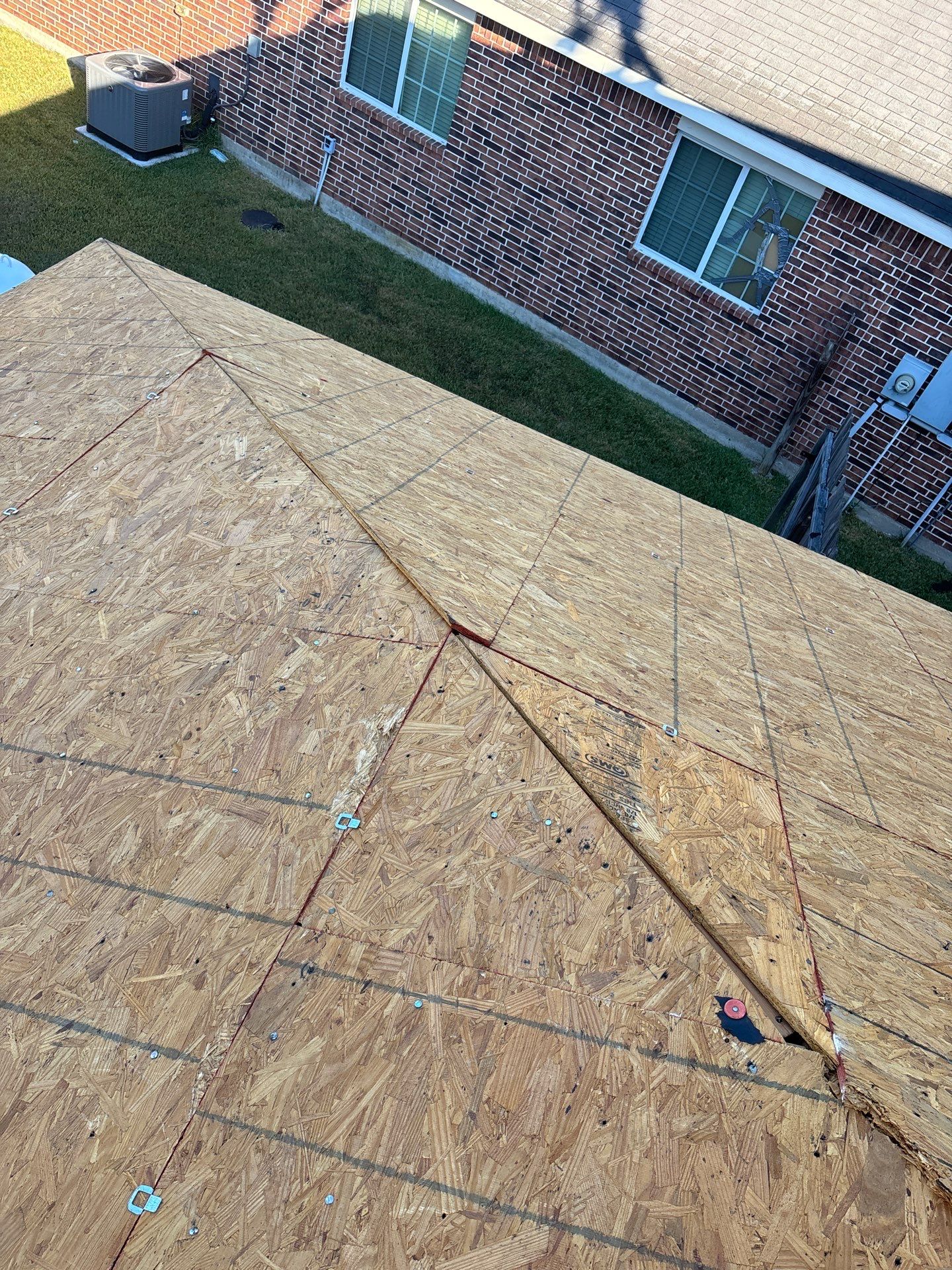 Residential Roofing Installation using Owen's Corning Duration (Lifetime) Shingles by Roof Repair Company