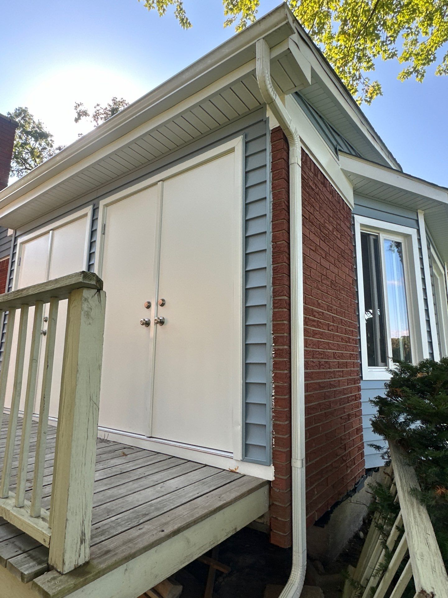 Siding Replacement using Alside Charter Oak D4.5" Colonial White by 180 Contractors