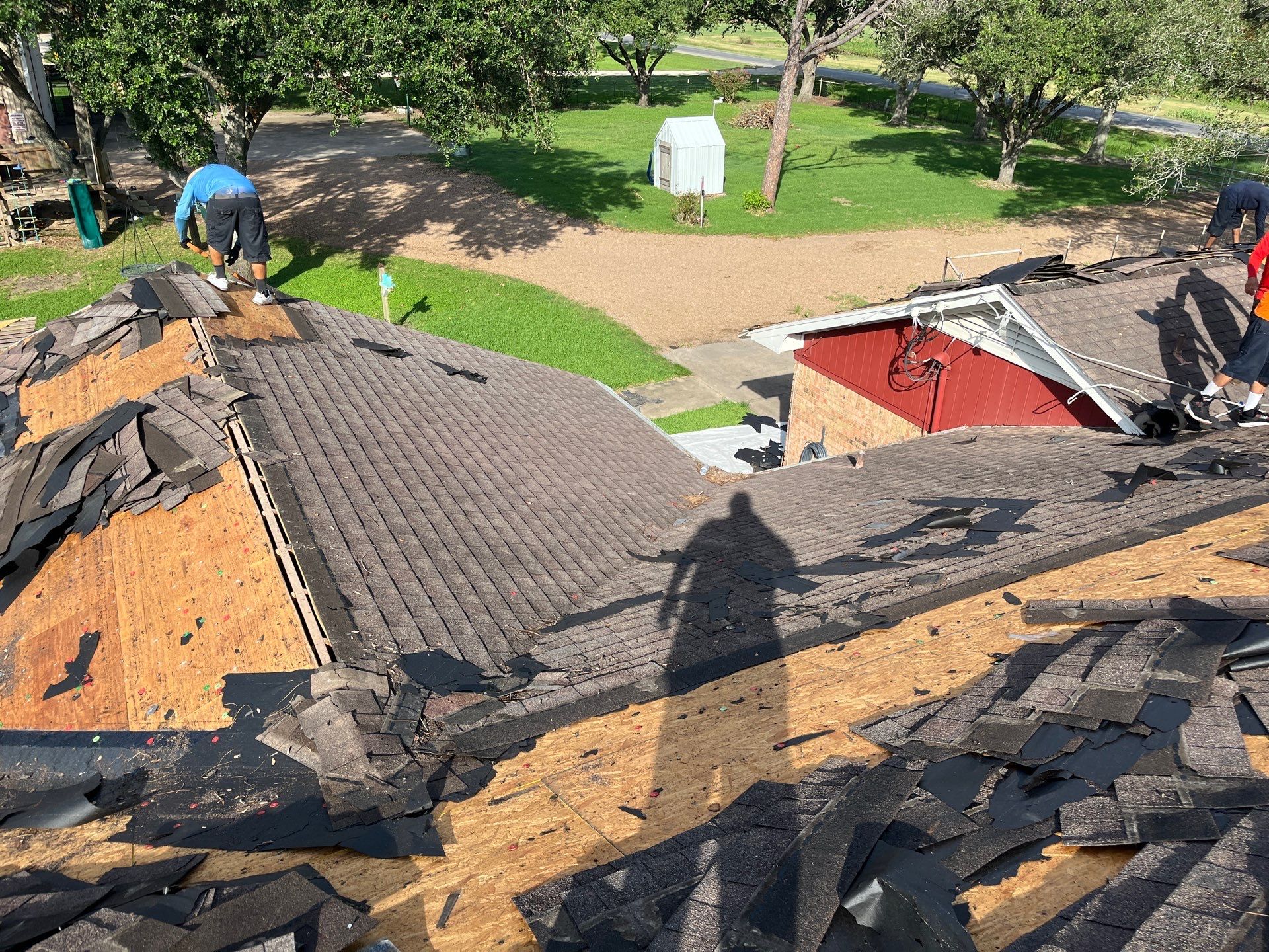 Residential Roofing Installation using Owen's Corning Duration (Lifetime) Shingles by Roof Repair Company