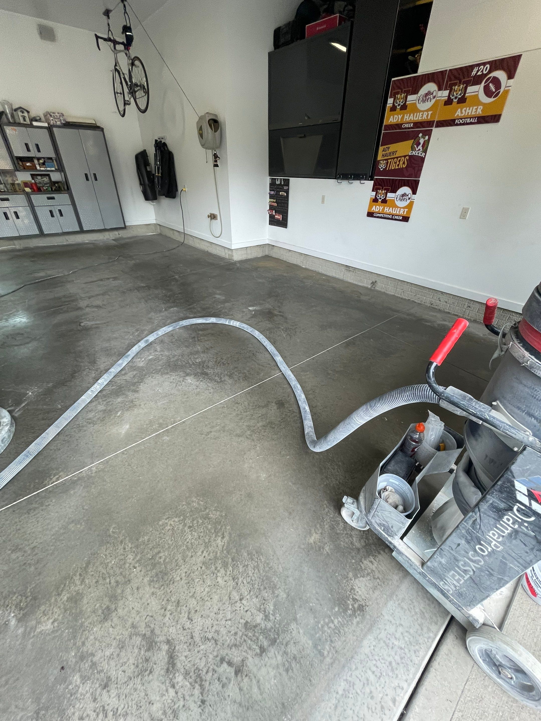 Garage Floor Coating and Domino Flake Finish in Sioux Falls by Select Painting, Coatings & Garage Cabinets