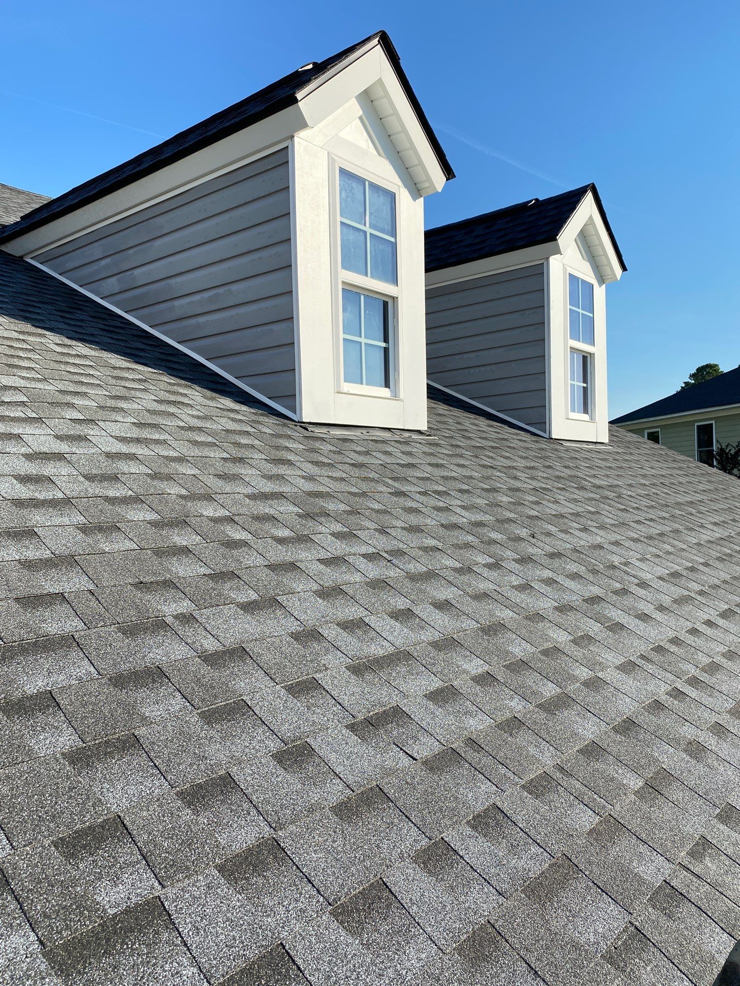 GAF HDZ- Pewter by Linta Roofing Inc
