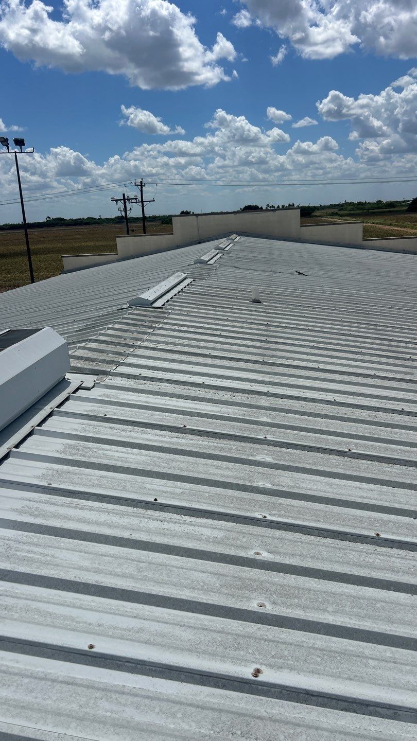 Ben E Keith Foods by Bison Roofing