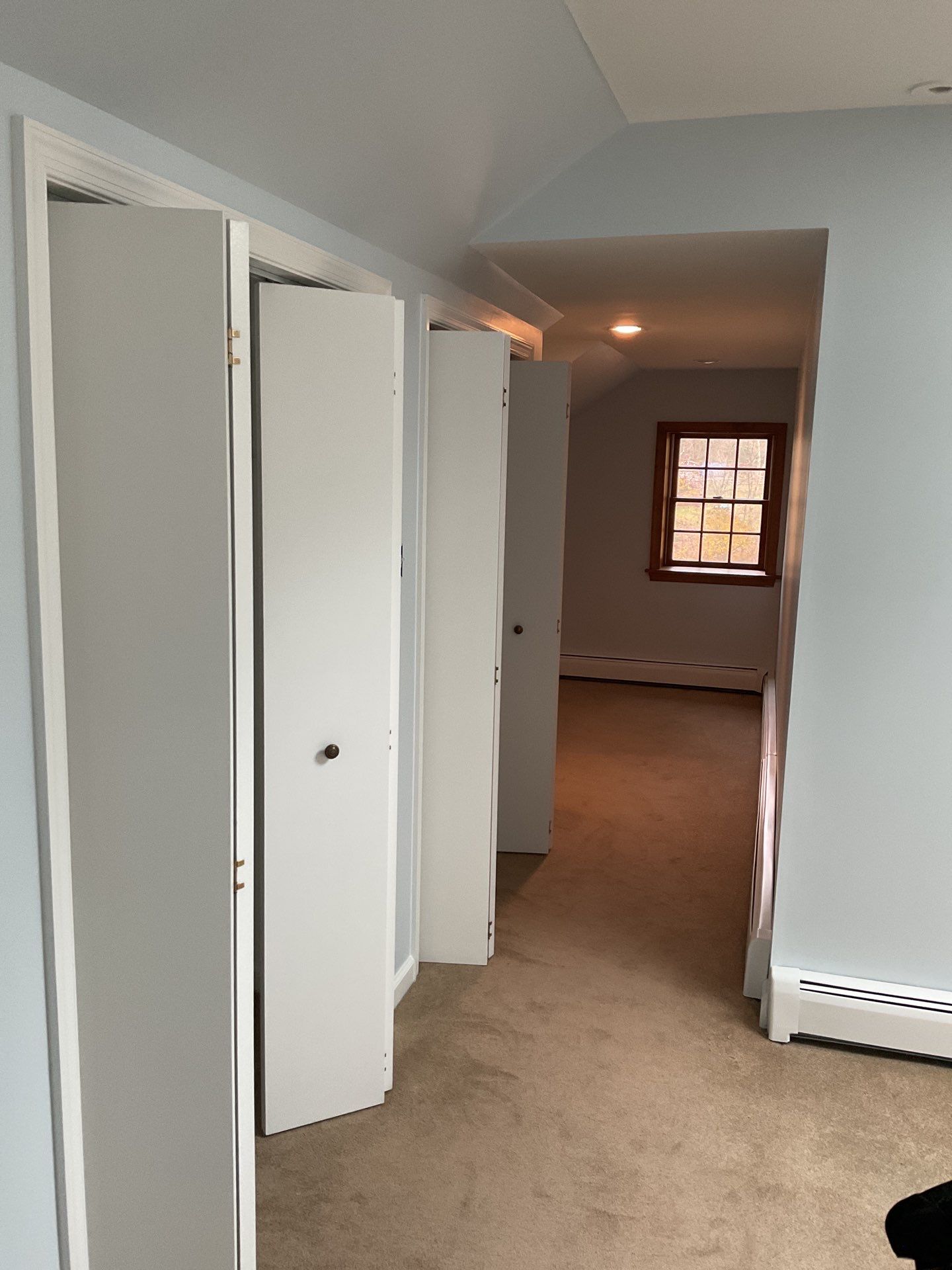 Full Interior Transformation in Media by Groovy Hues