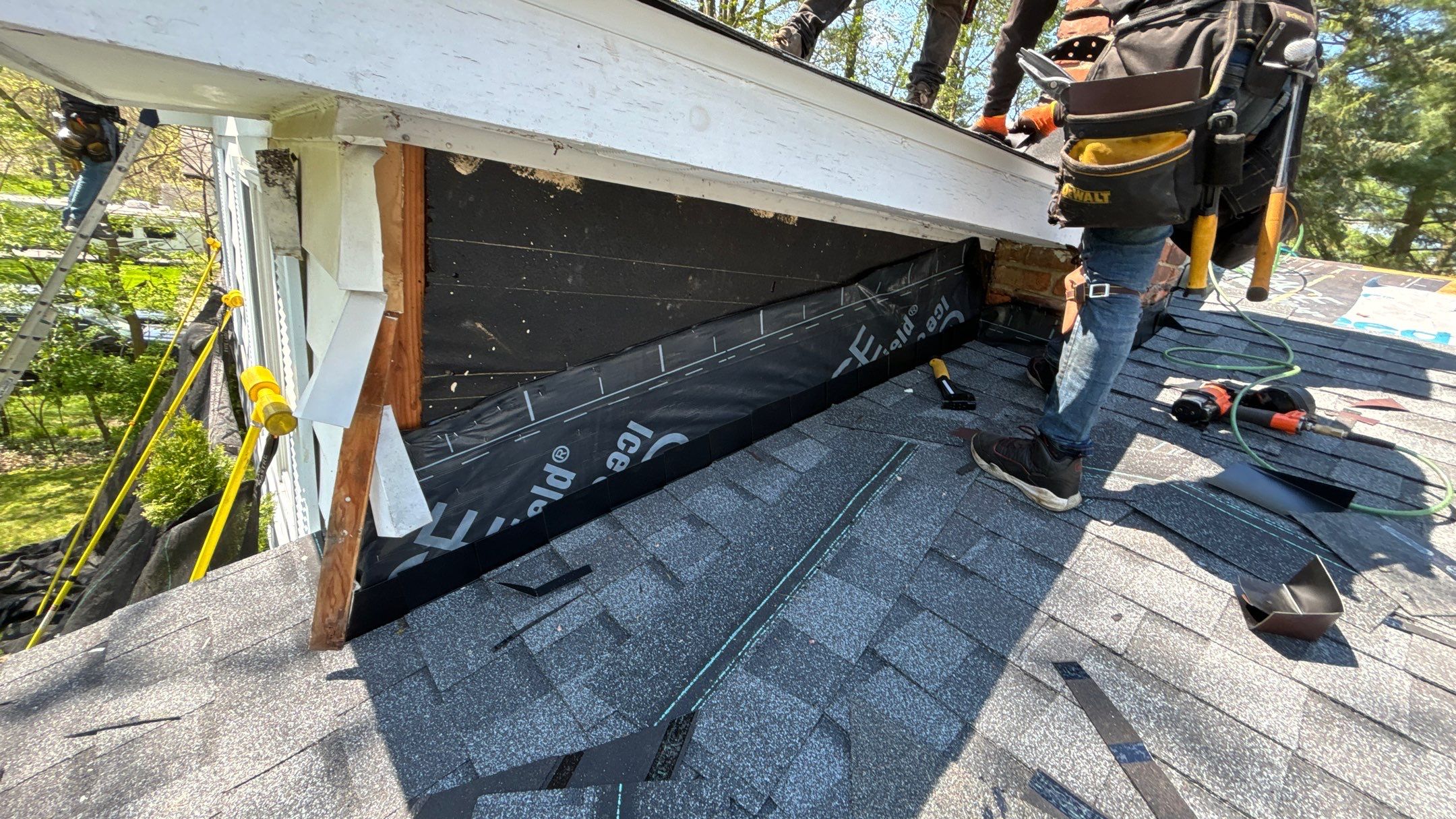 Roof Replacement using CertainTeed Landmark by 180 Contractors