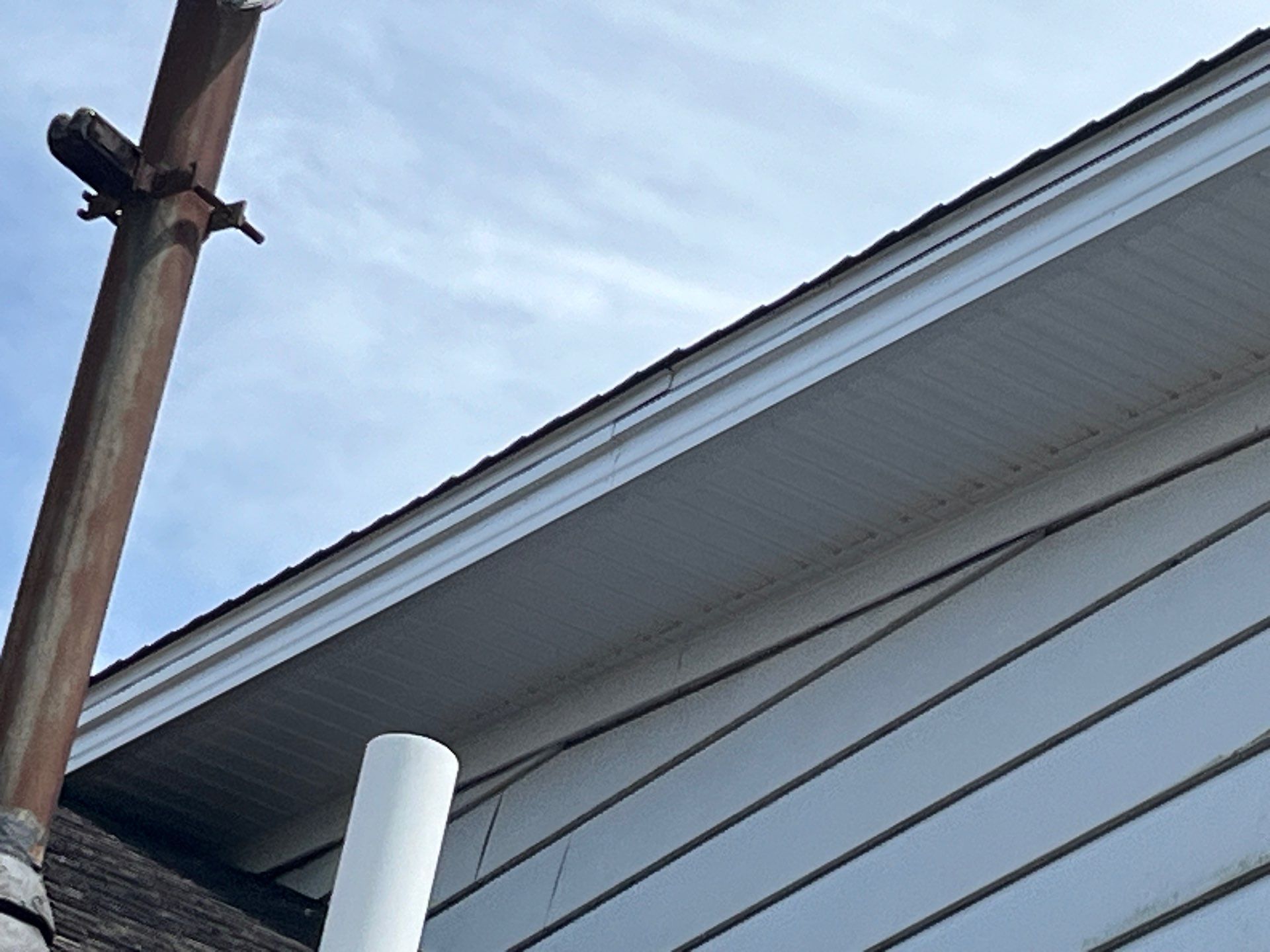 Soffit/fascia replacement by Nitro Roofing and Construction