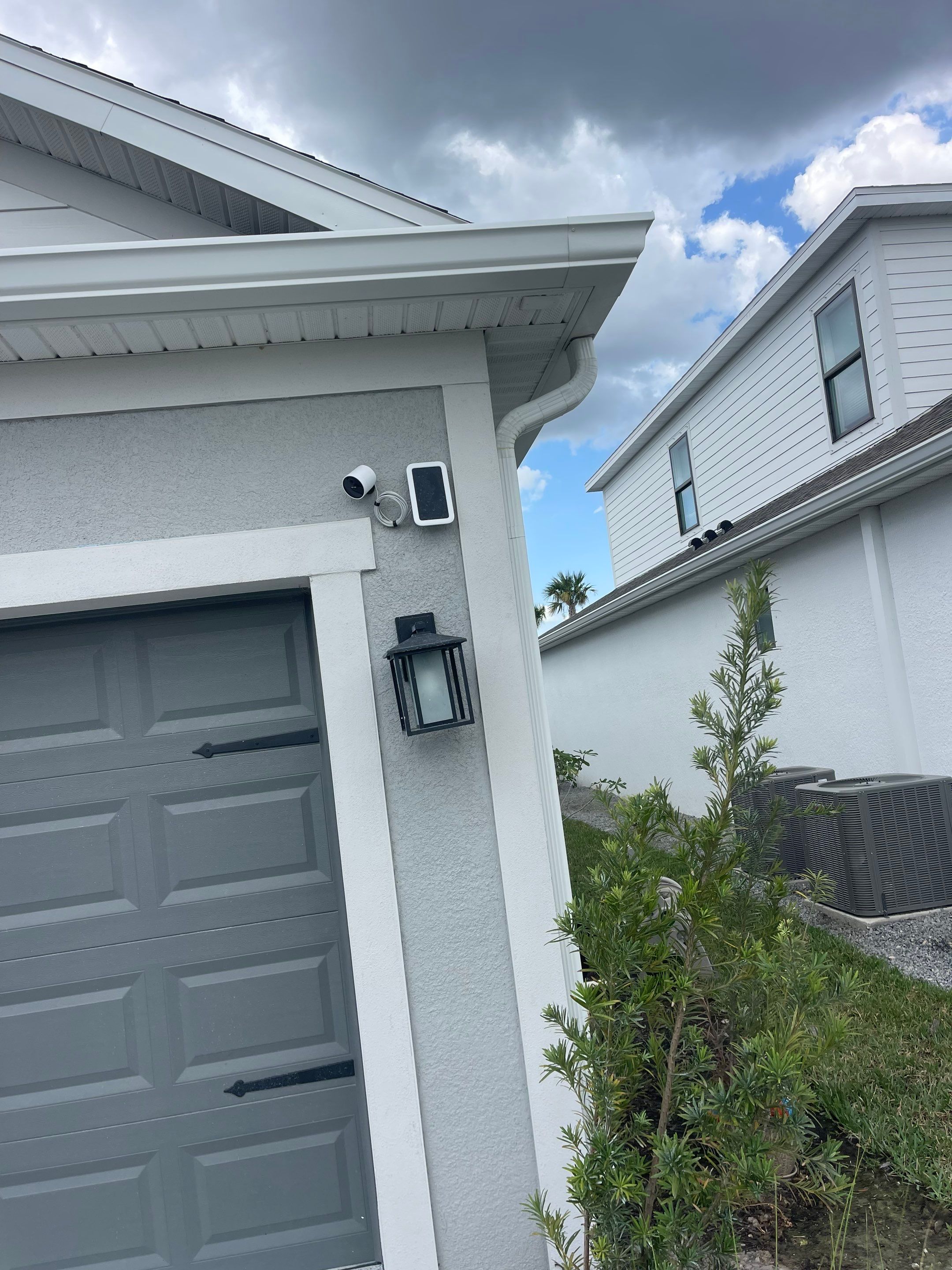 6 Inch Seamless Gutters using 6 Inch Seamless Gutters in Sarasota FL by Gutter Professors