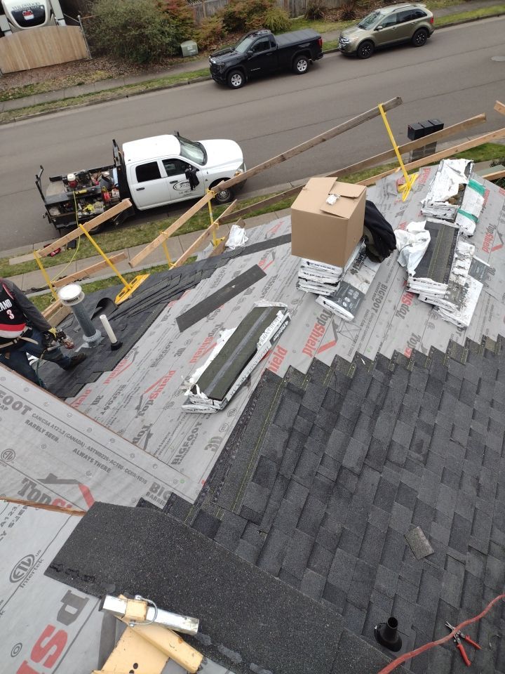 Residential Re-Roof in Albany Oregon by Orezona Building & Roofing Company, Inc.